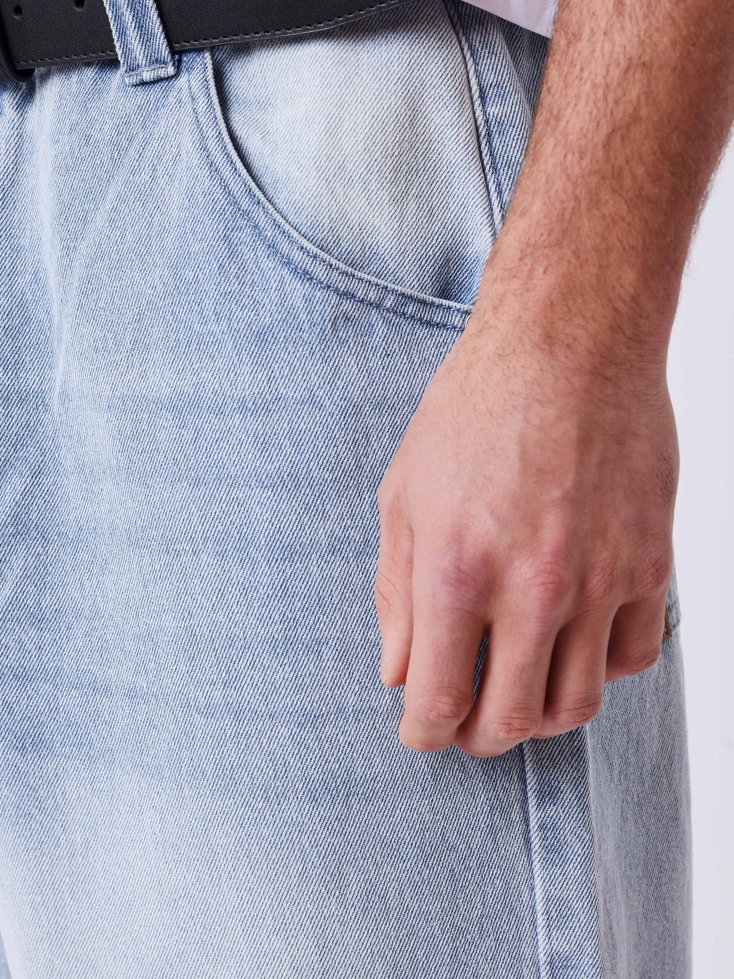 Jeans z eleganckimi mankietami