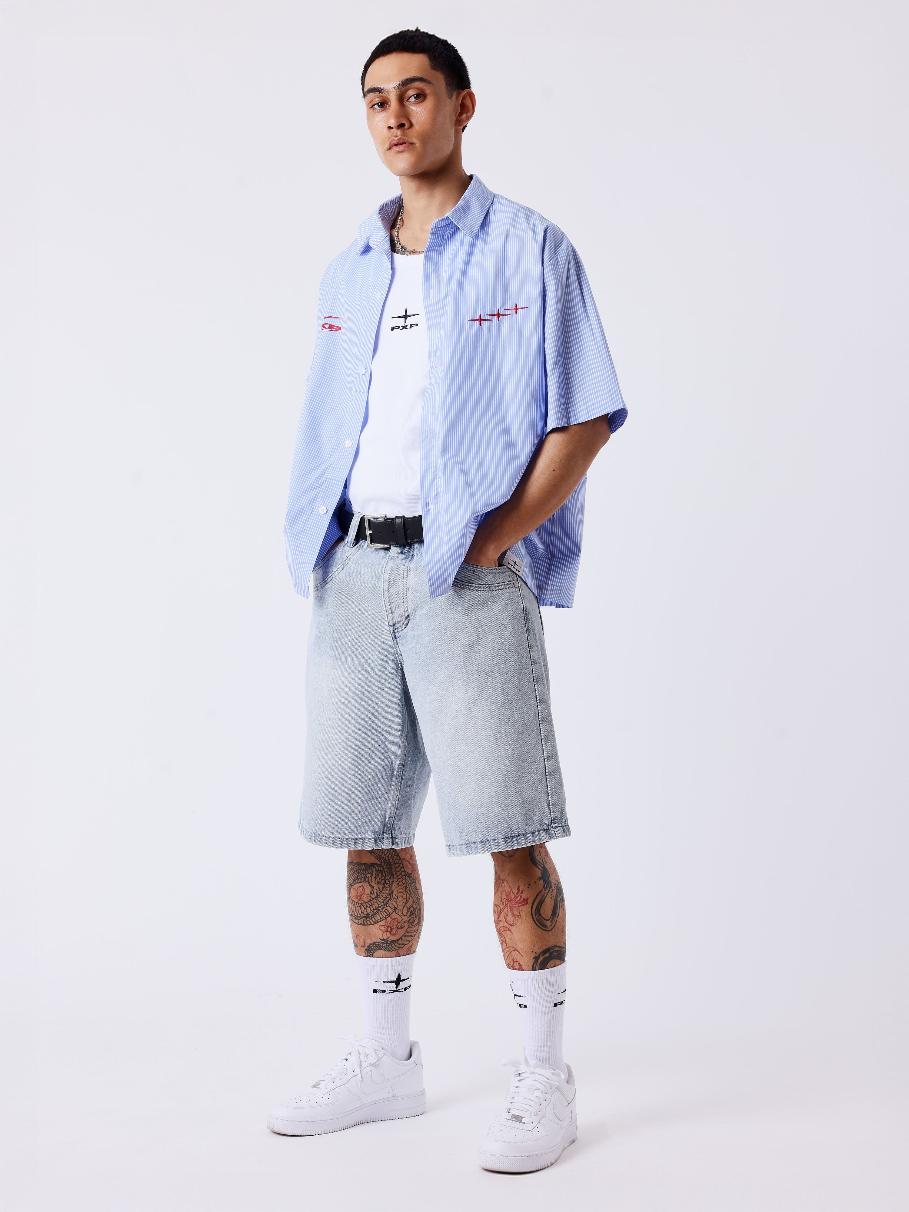 Bermuda de hombre en denim lavado-1