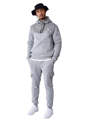 2444050-gris-clair-modelshot