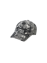 casquette-a-motif-abstrait-noir-packshot-backgroundremoved