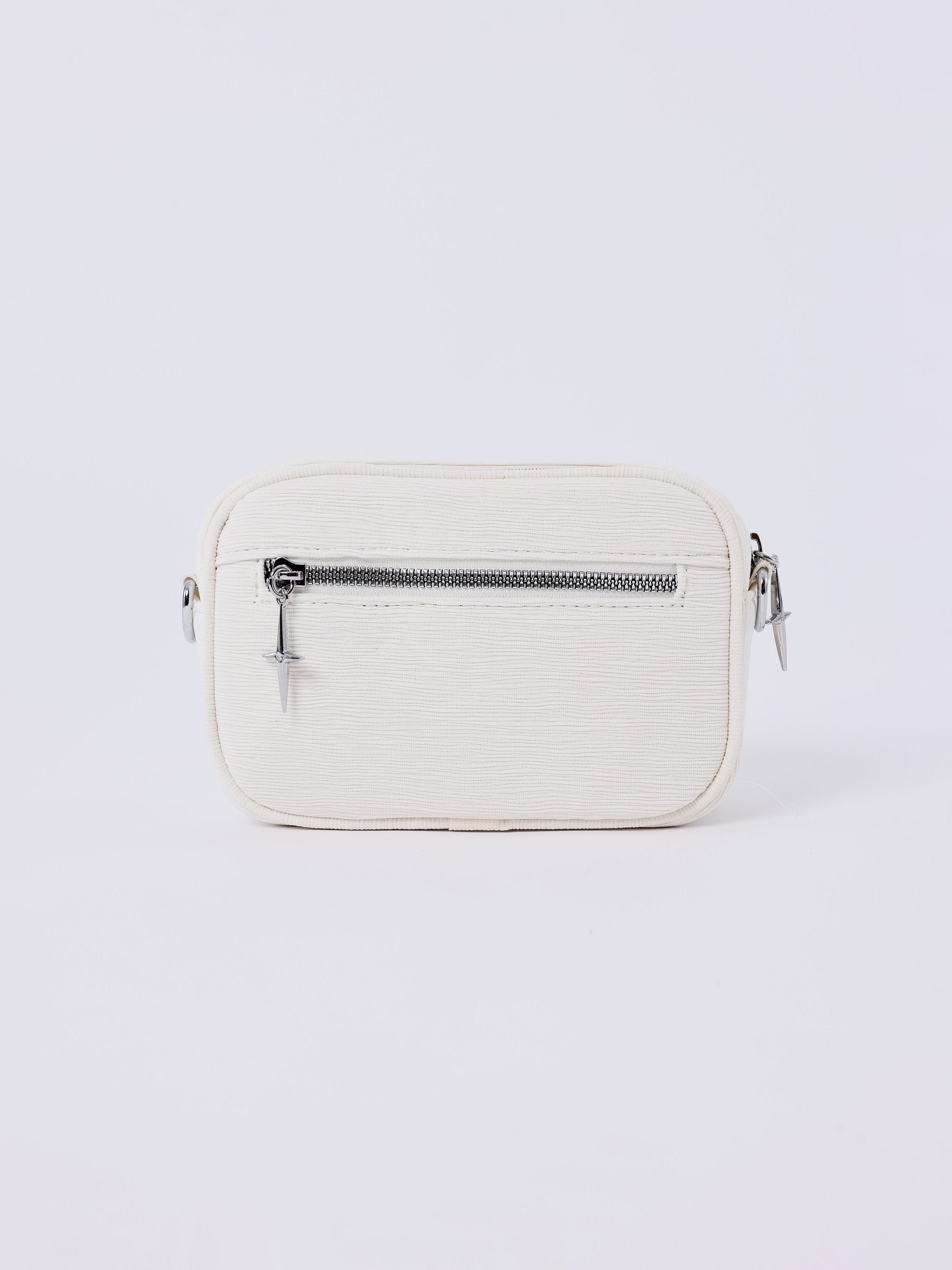 Pequena Bolsa Bandoleira Essentials-4