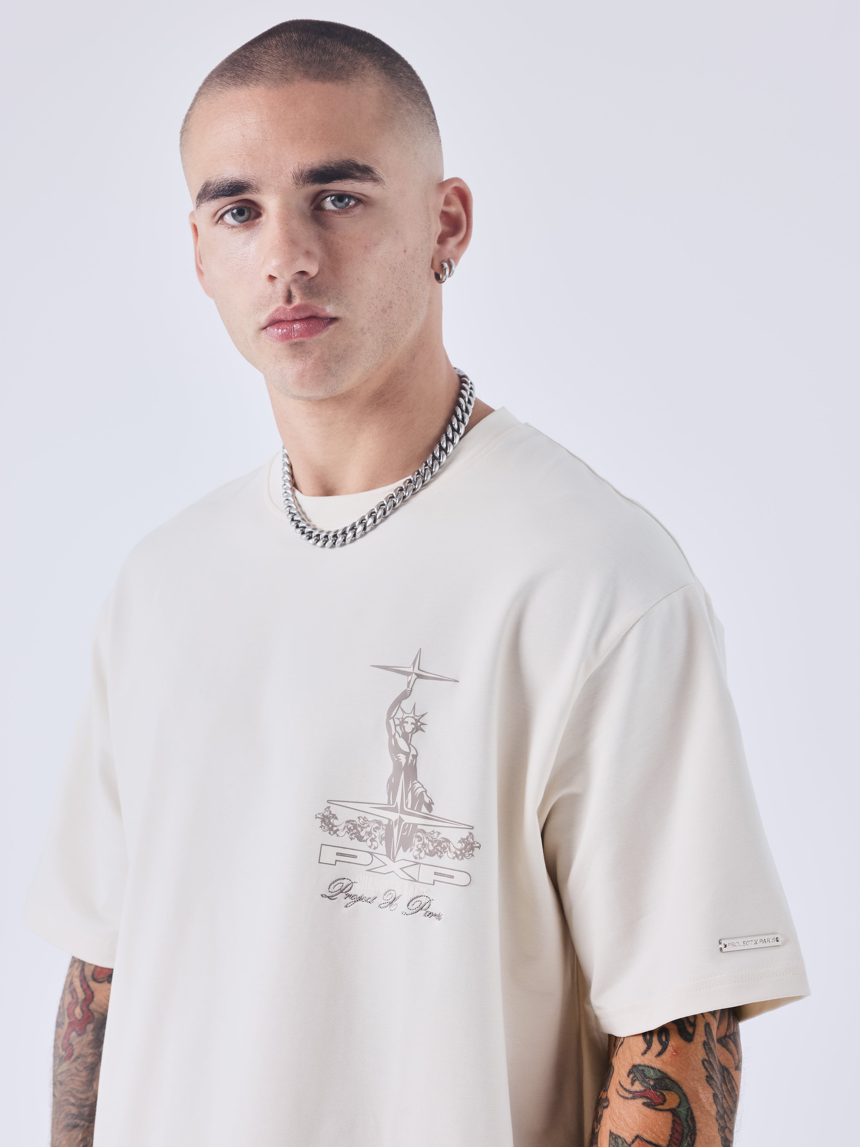 T-shirt Divinità-3