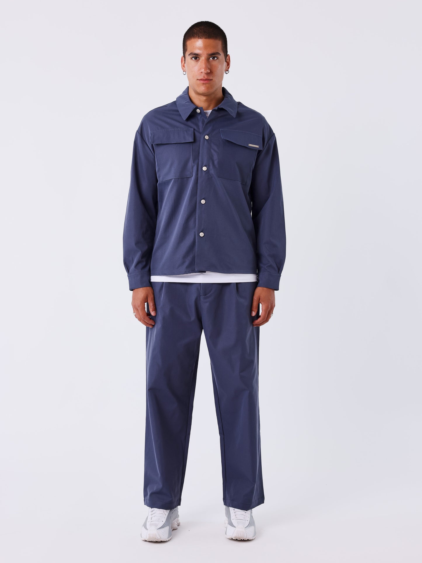 Pantalone a pieghe elegante