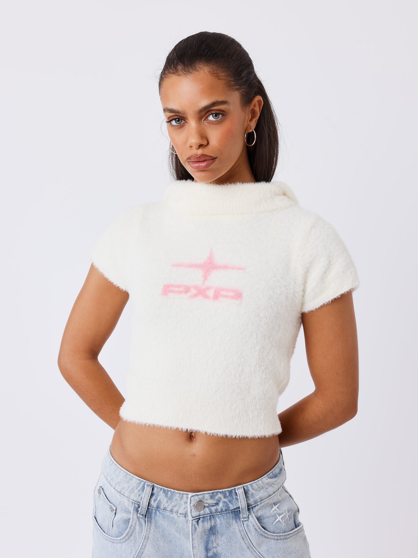 Camiseta sin mangas con capucha fluffy