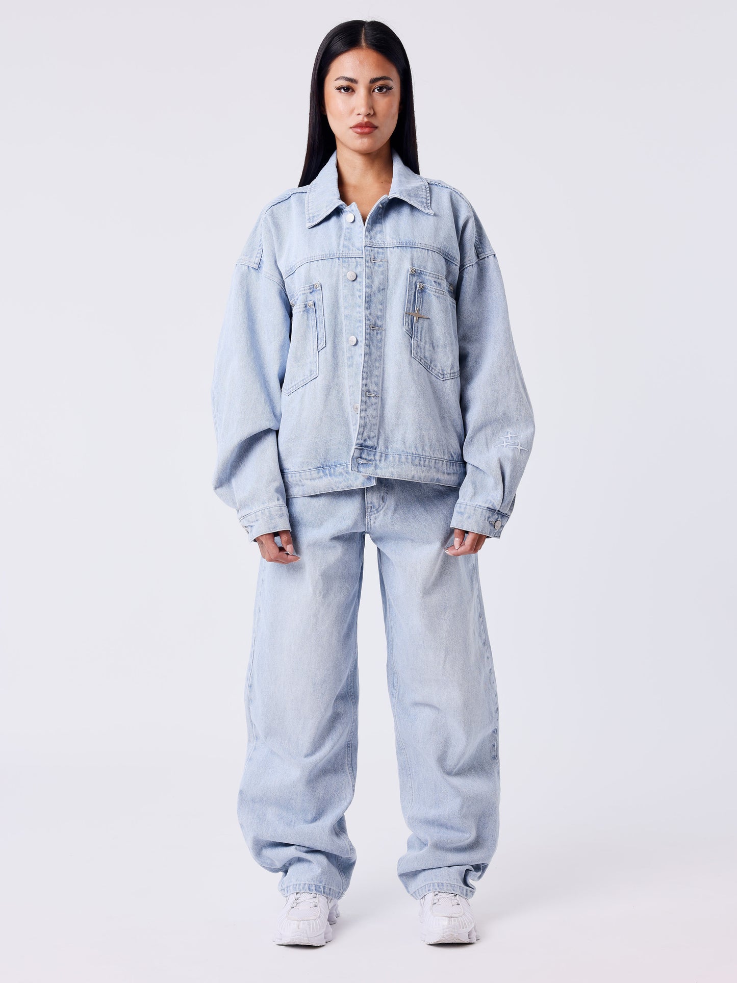 Giacca oversize in denim blu slavato con impunture Polaris