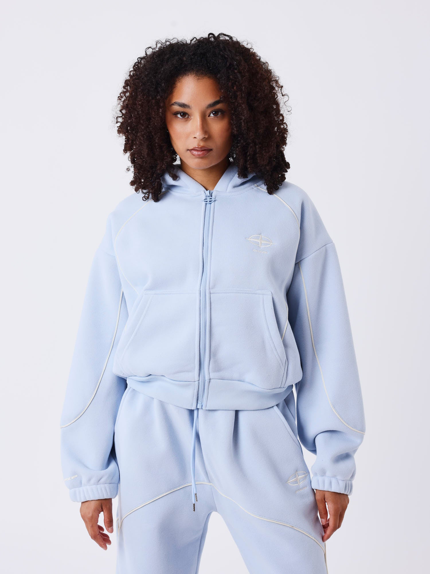 Sweat zippé à capuche Soft
