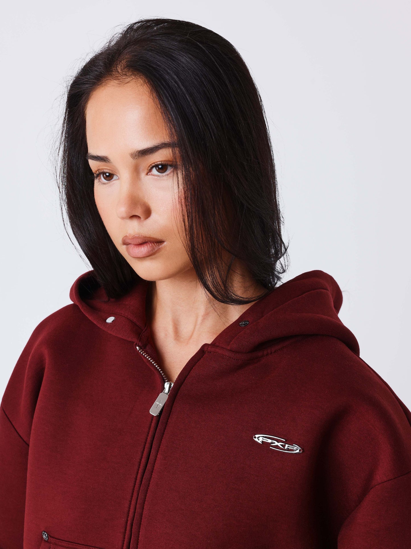 Sweat com capuz e zíper em neoprene