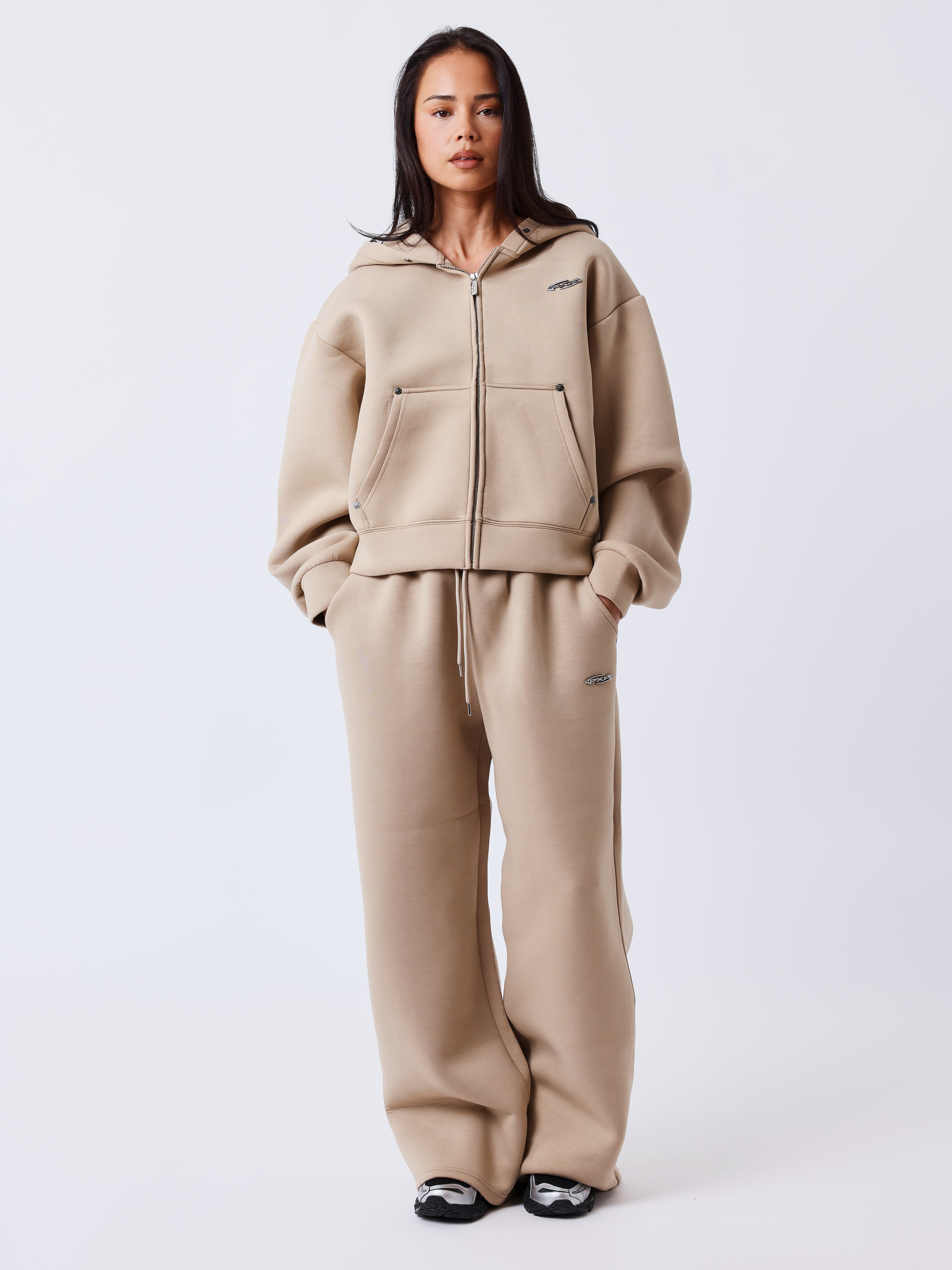 Sweat com capuz e zíper em neoprene-5