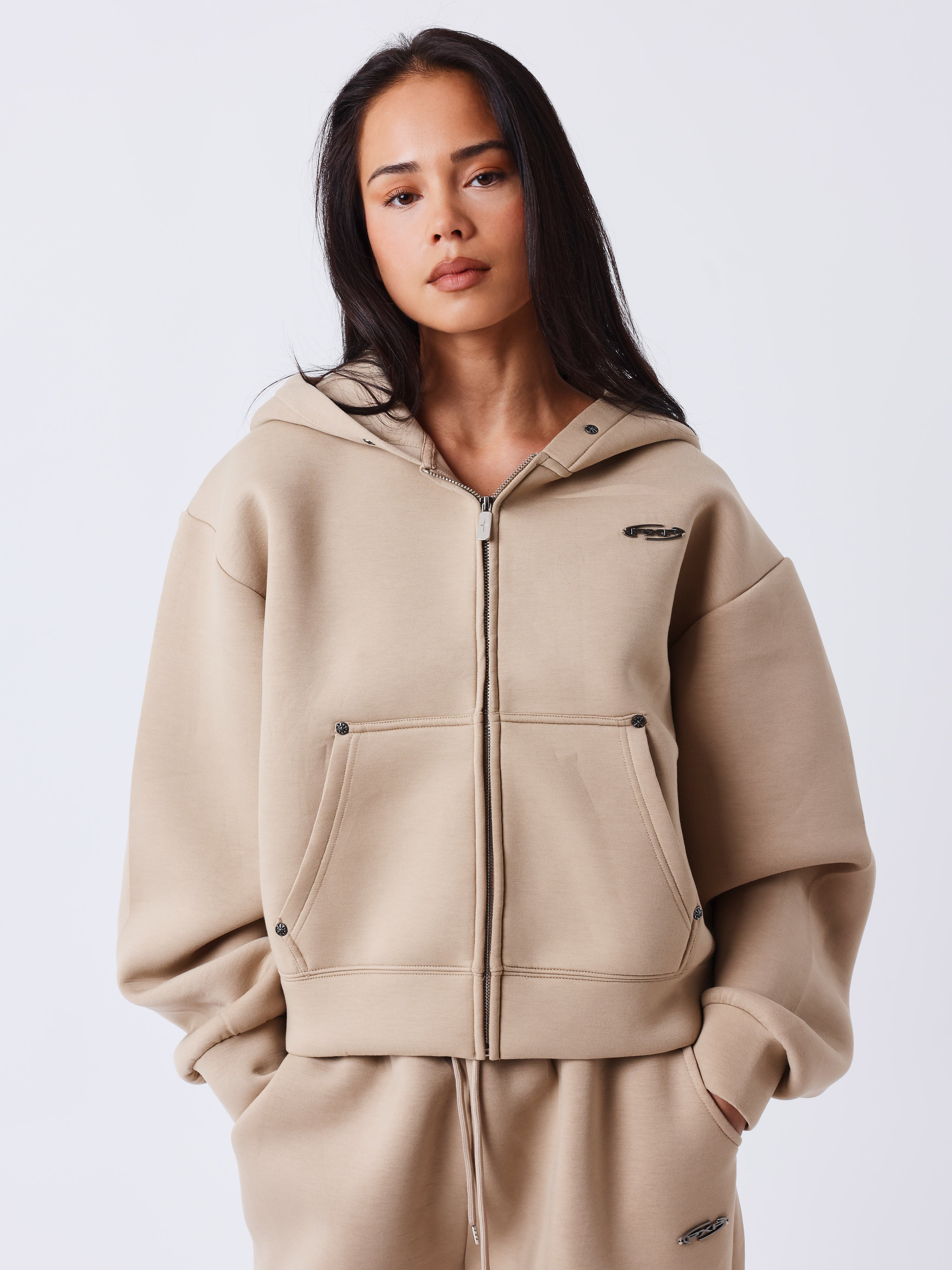 Sweat com capuz e zíper em neoprene-1