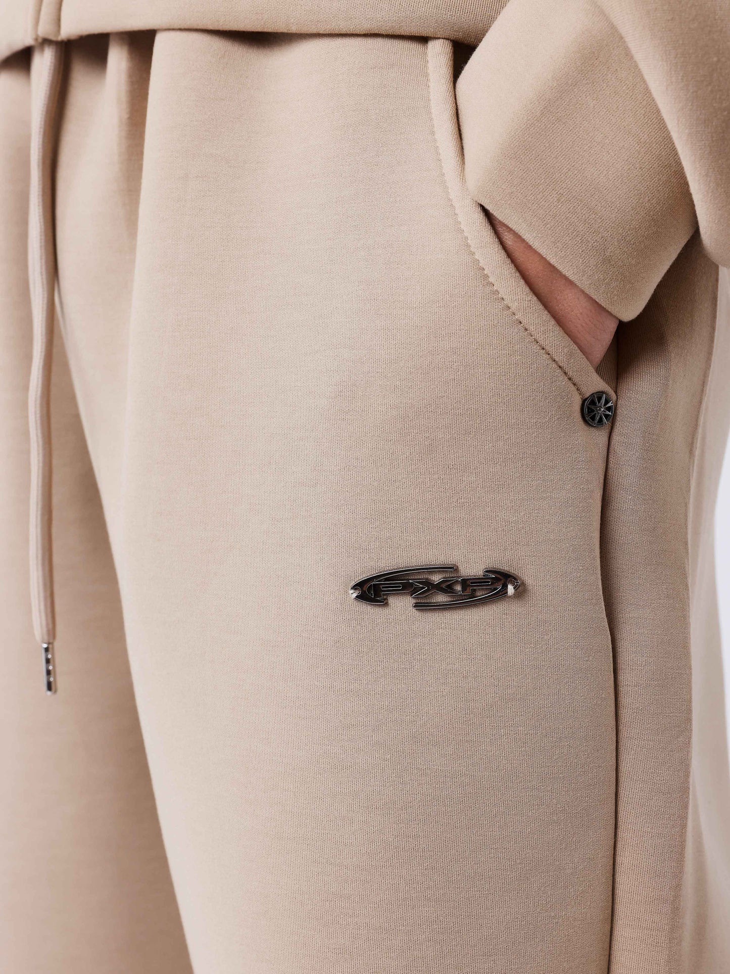 Calça de Jogging em Neoprene