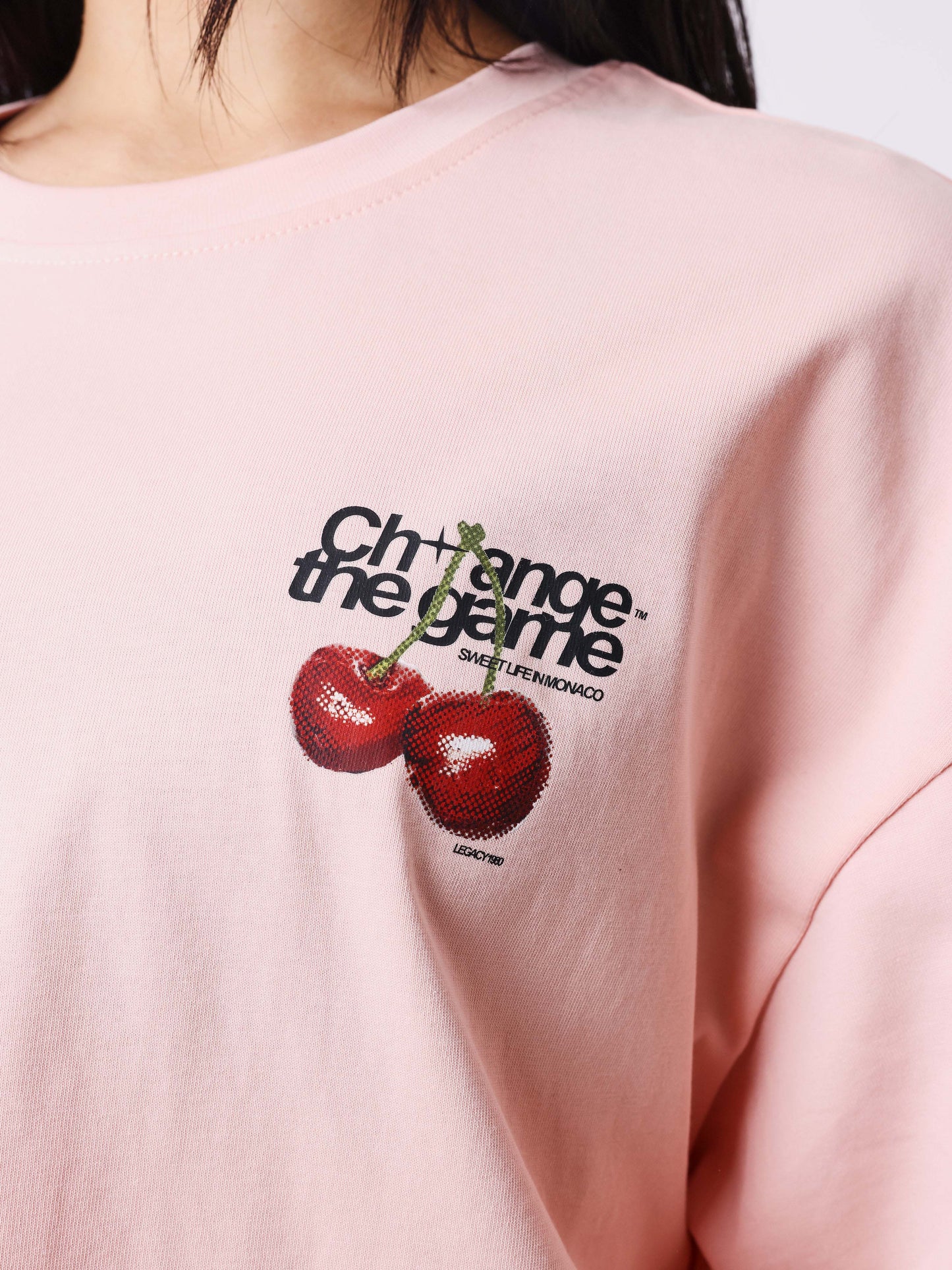 T-shirt stampato con ciliegie davanti e dietro