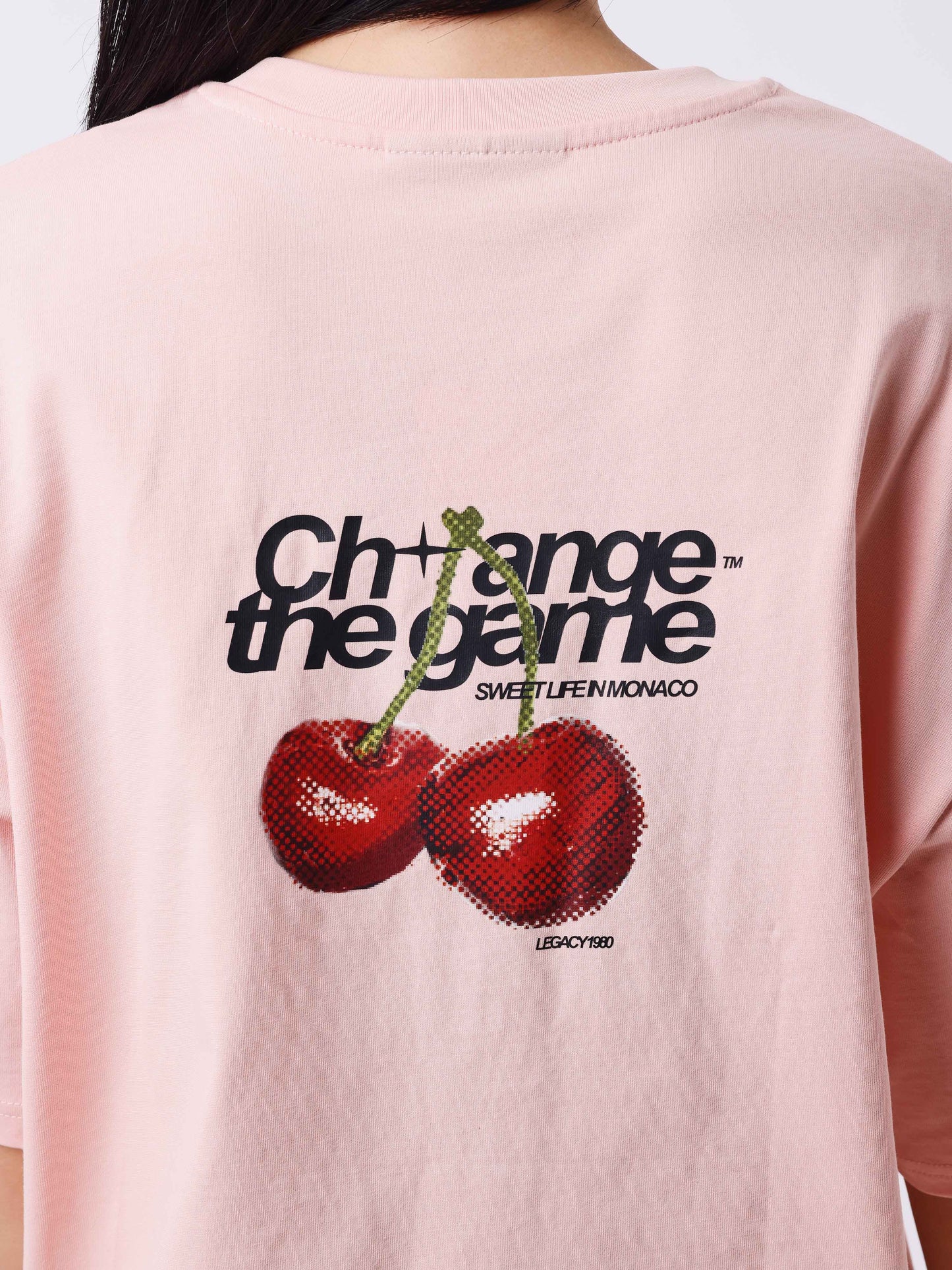 T-shirt stampato con ciliegie davanti e dietro