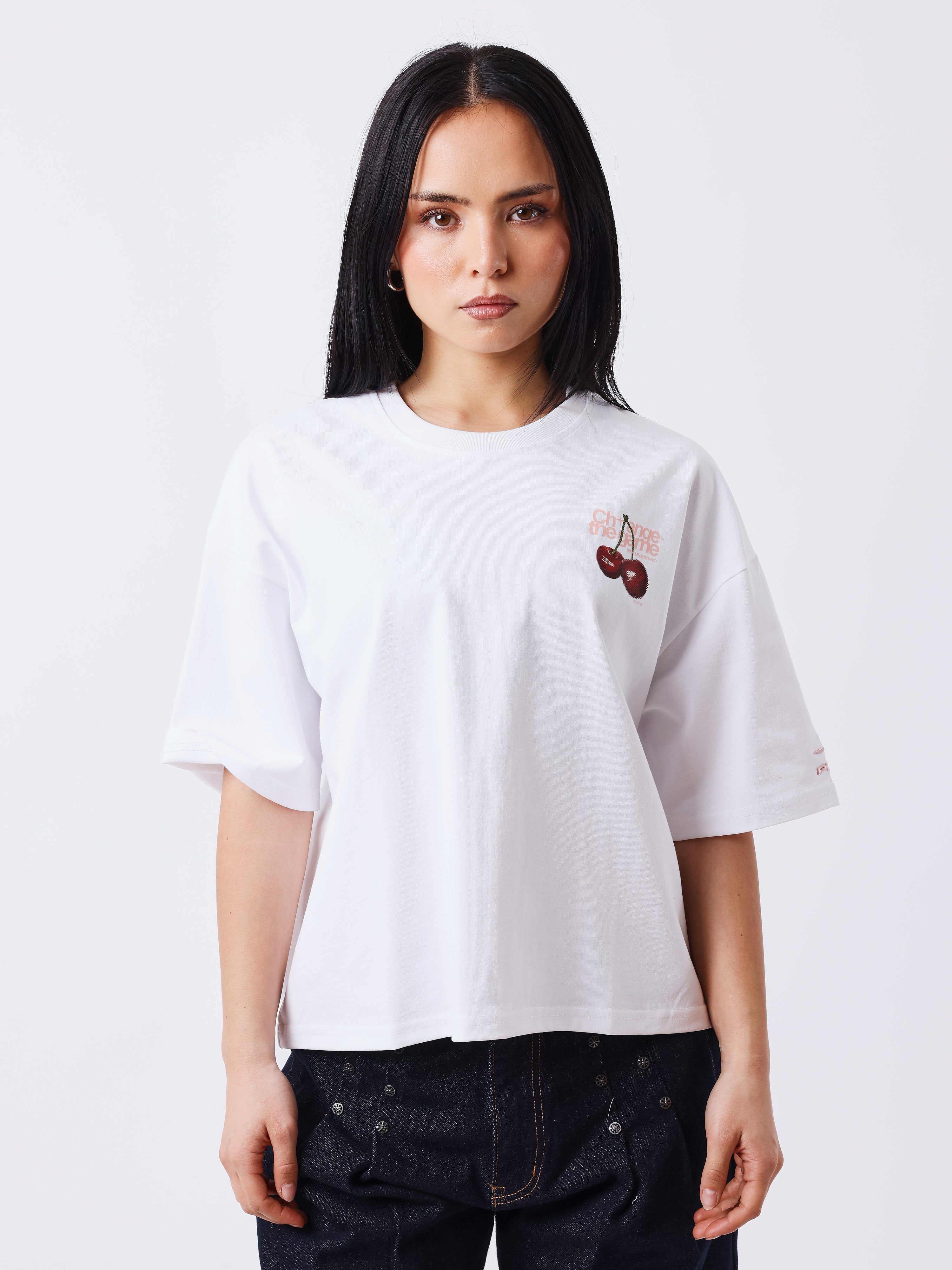 T-Shirt mit Kirschenprint vorne und hinten