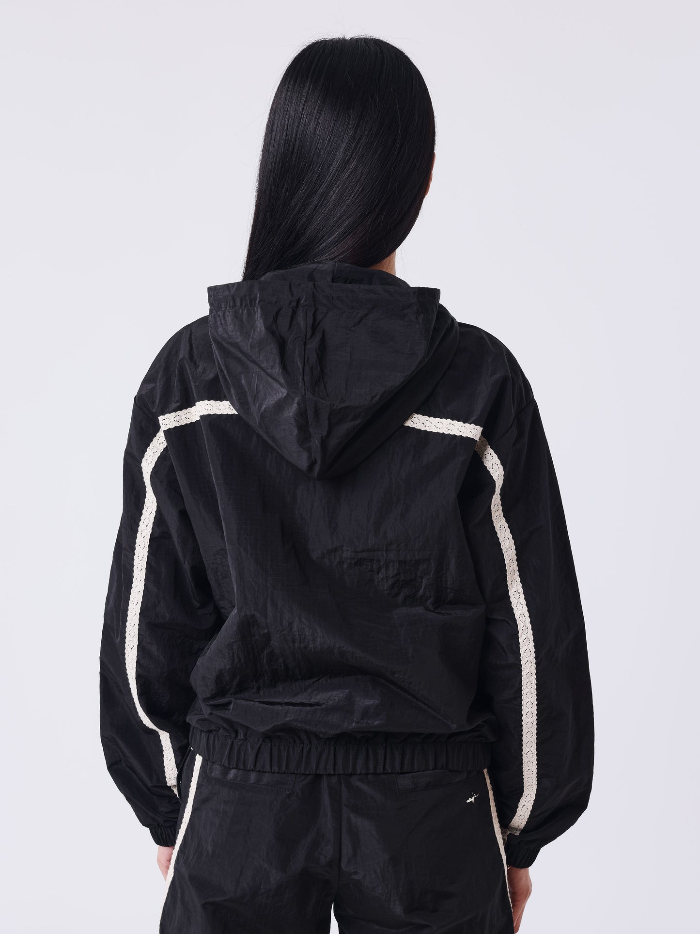 Sportly gehaakte gestreepte jas met rits