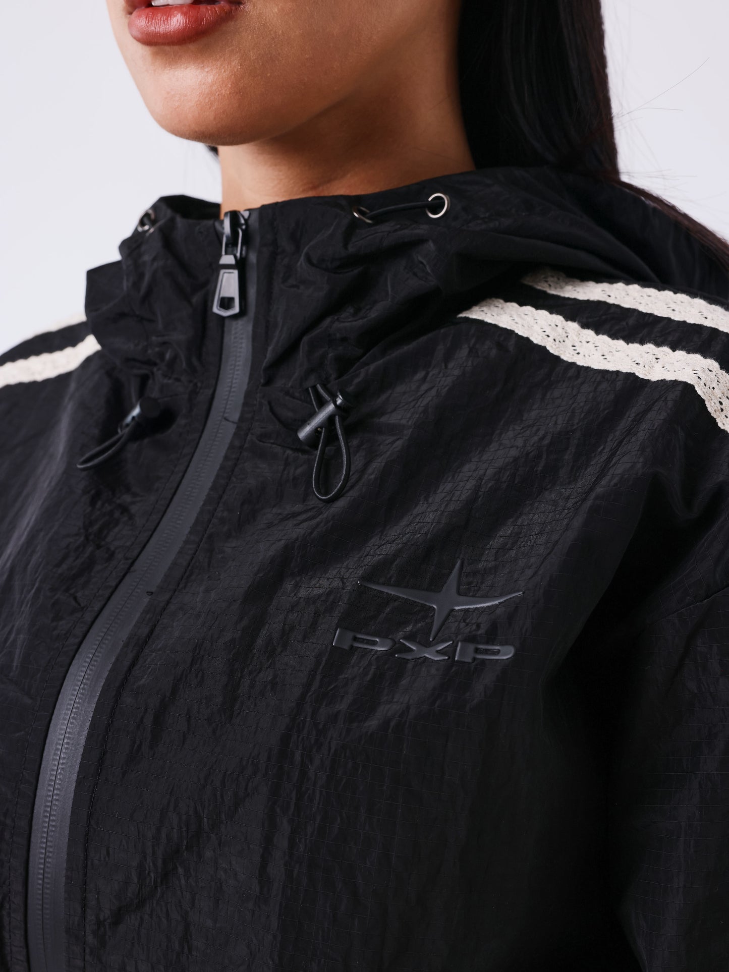 Sportly gehaakte gestreepte jas met rits