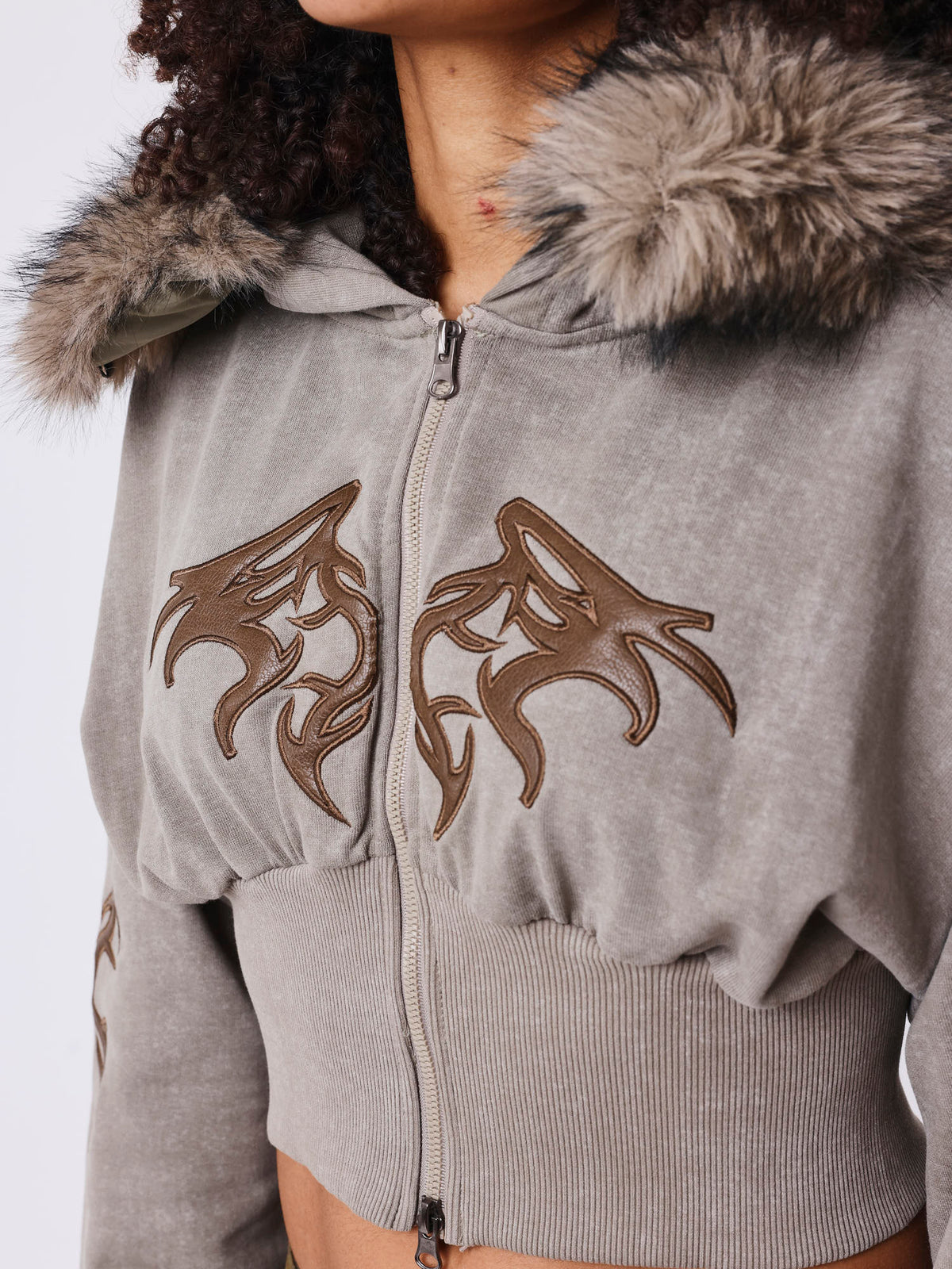 Jacke mit Reißverschluss und Natural-Fell-4