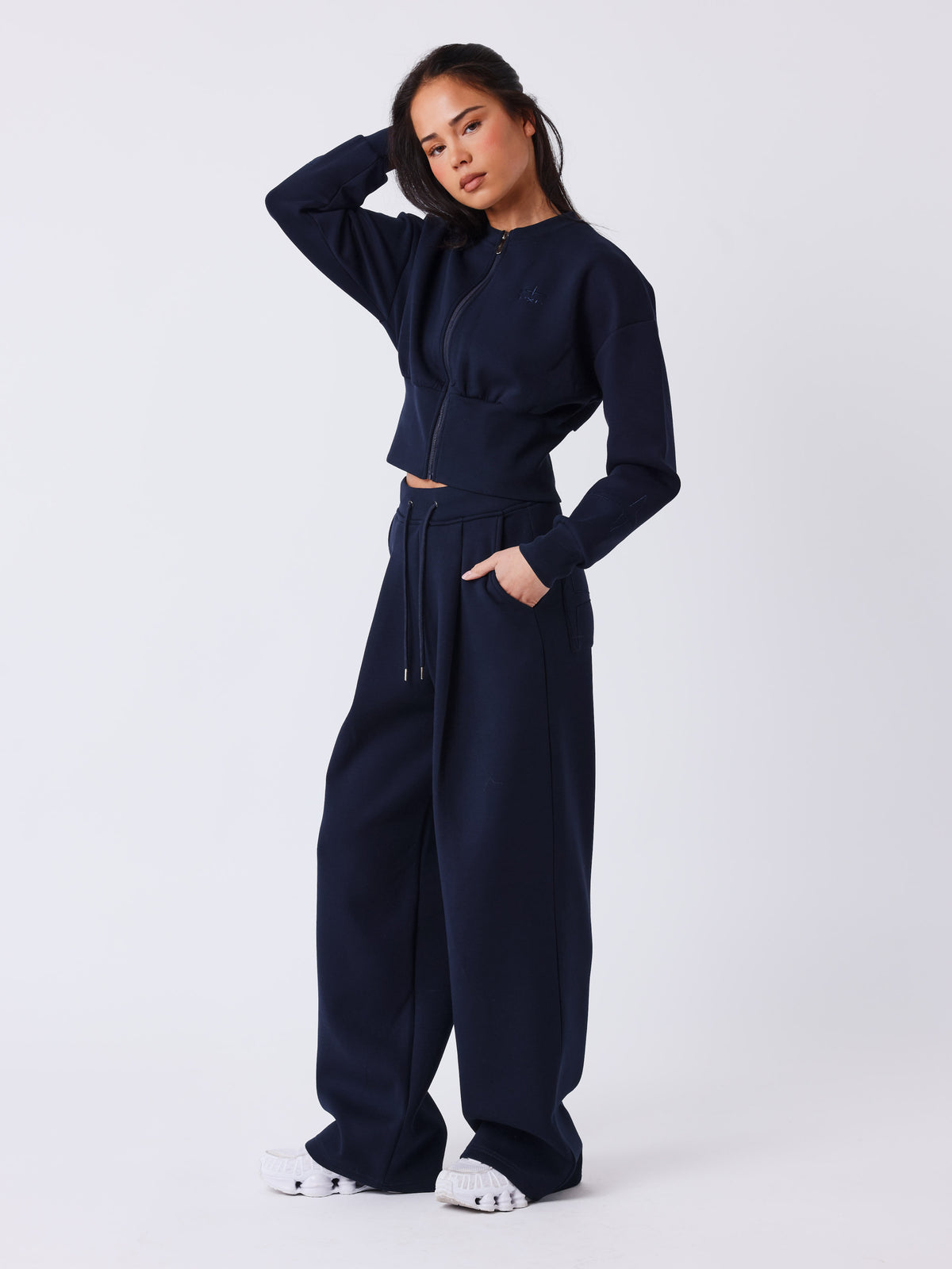 Joggingbroek met natuurlijke plooien-1