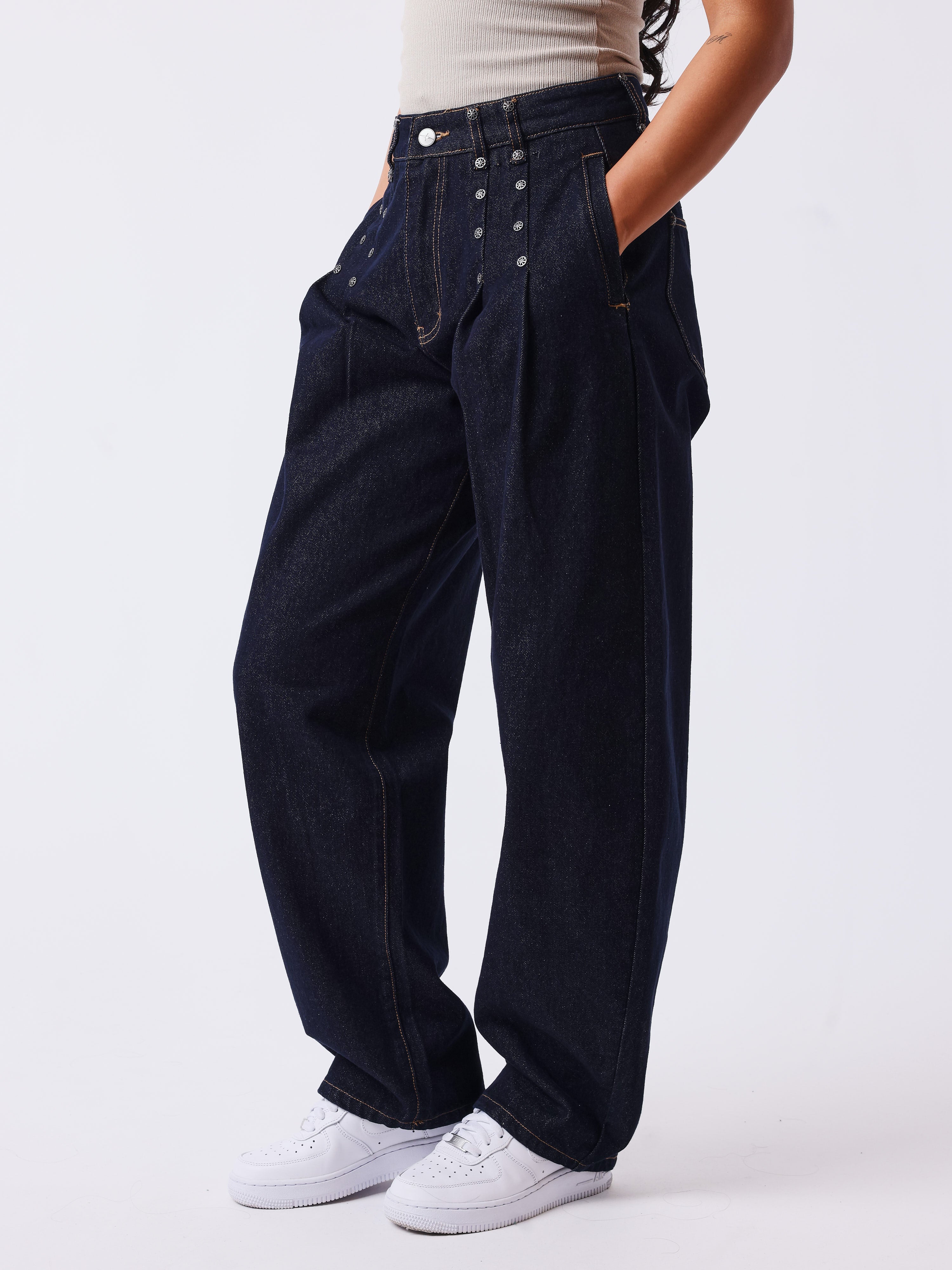 Jean Barrel Essentials-3