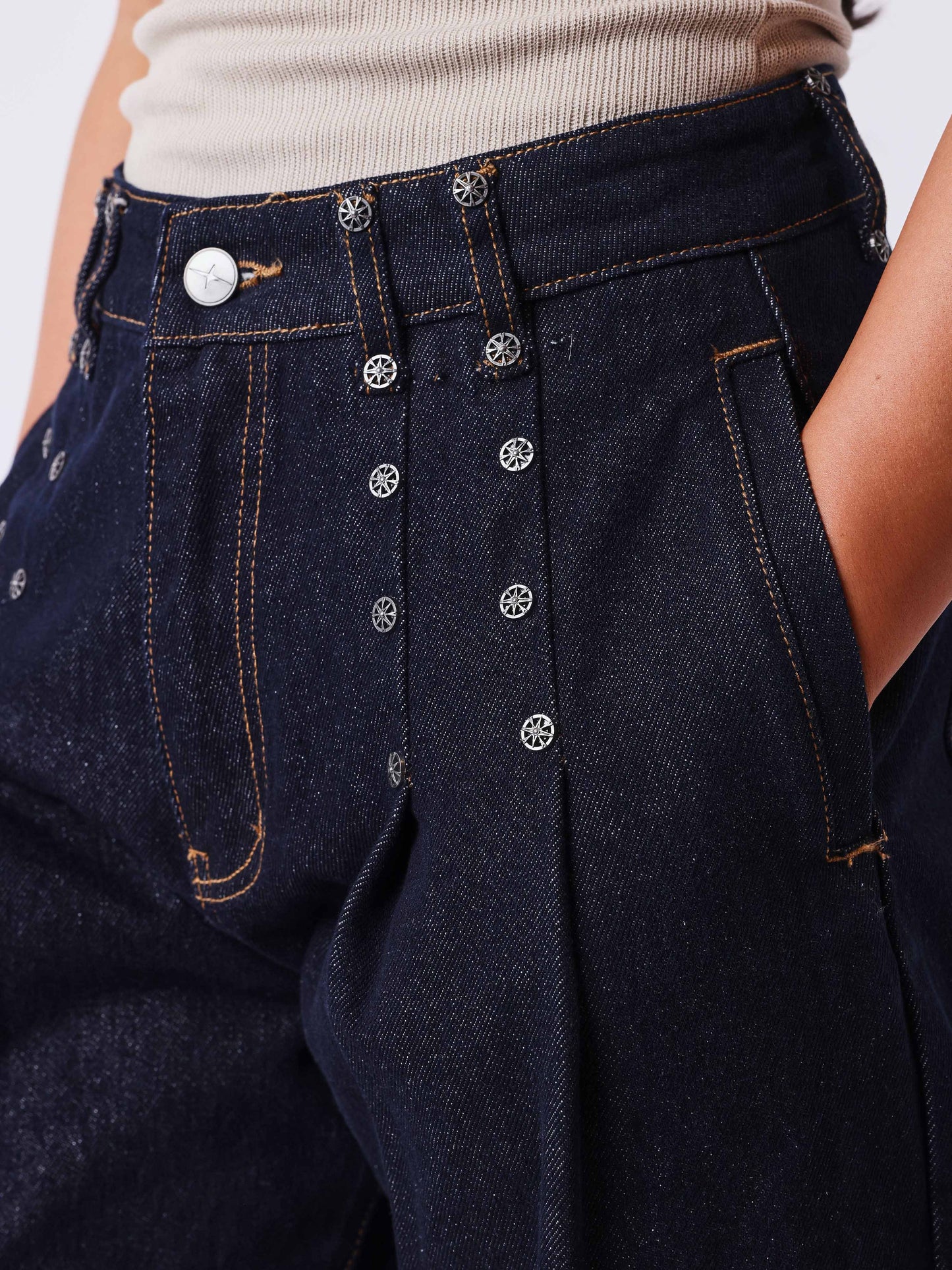 Jean Barrel Essentials
