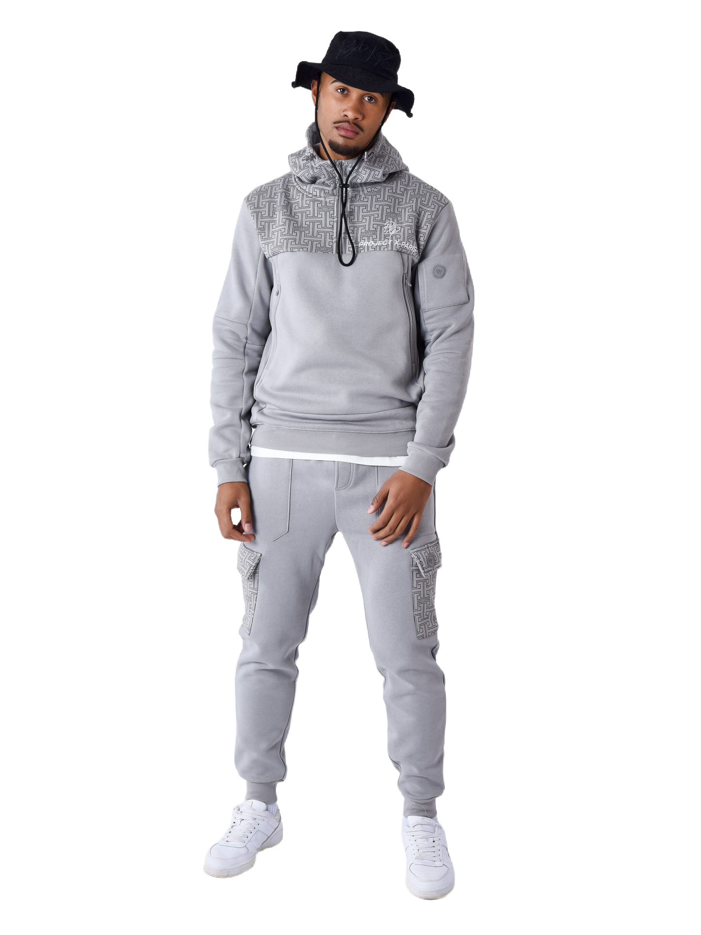 sweat-a-capuche-imprime-monogramme-gris-clair-modelshot