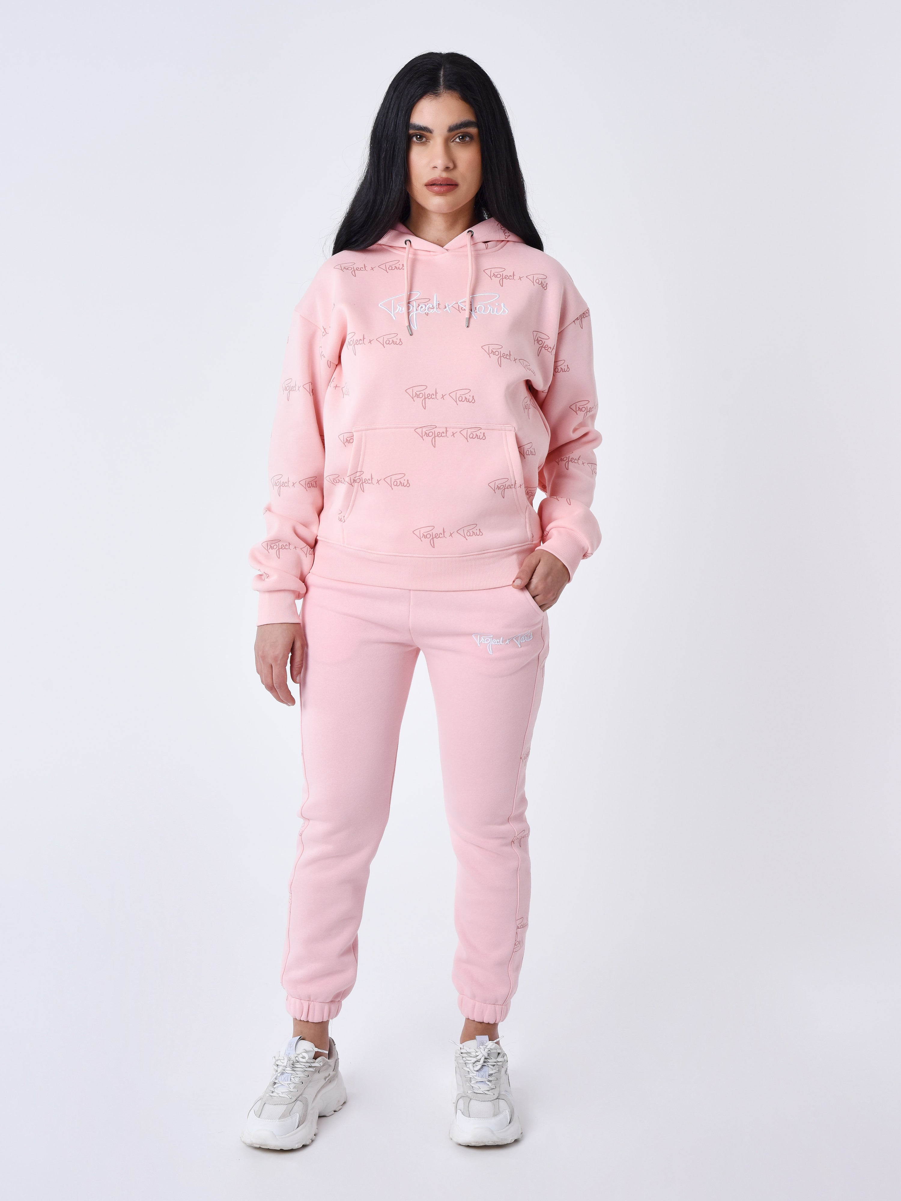 bas-de-jogging-a-bandes-all-over-signature-rose-modelshot