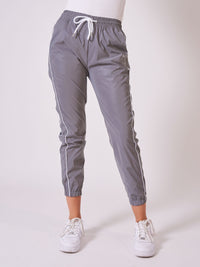 Bas de jogging bas élastiqué réfléchissante avec piping-modelshot