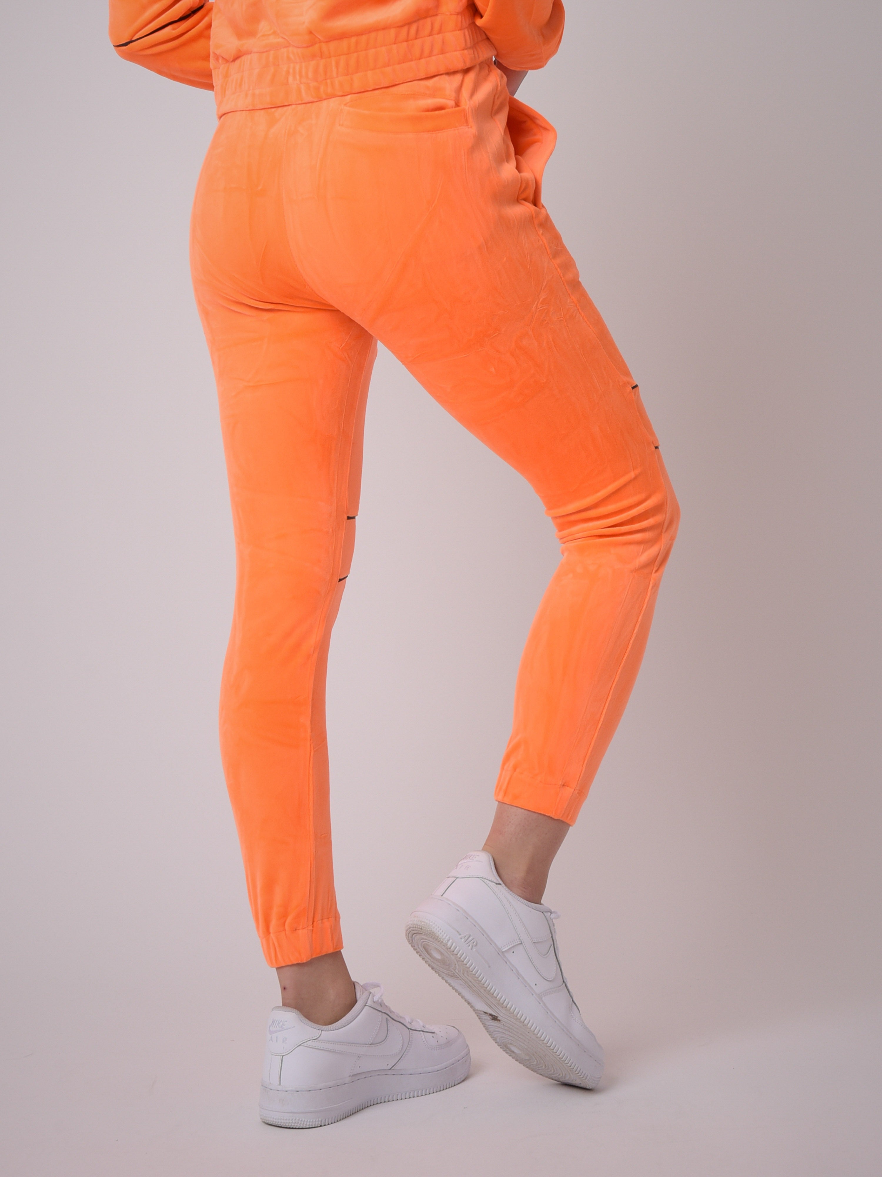 bas-de-jogging-basic-avec-pipings-contrastes-orange