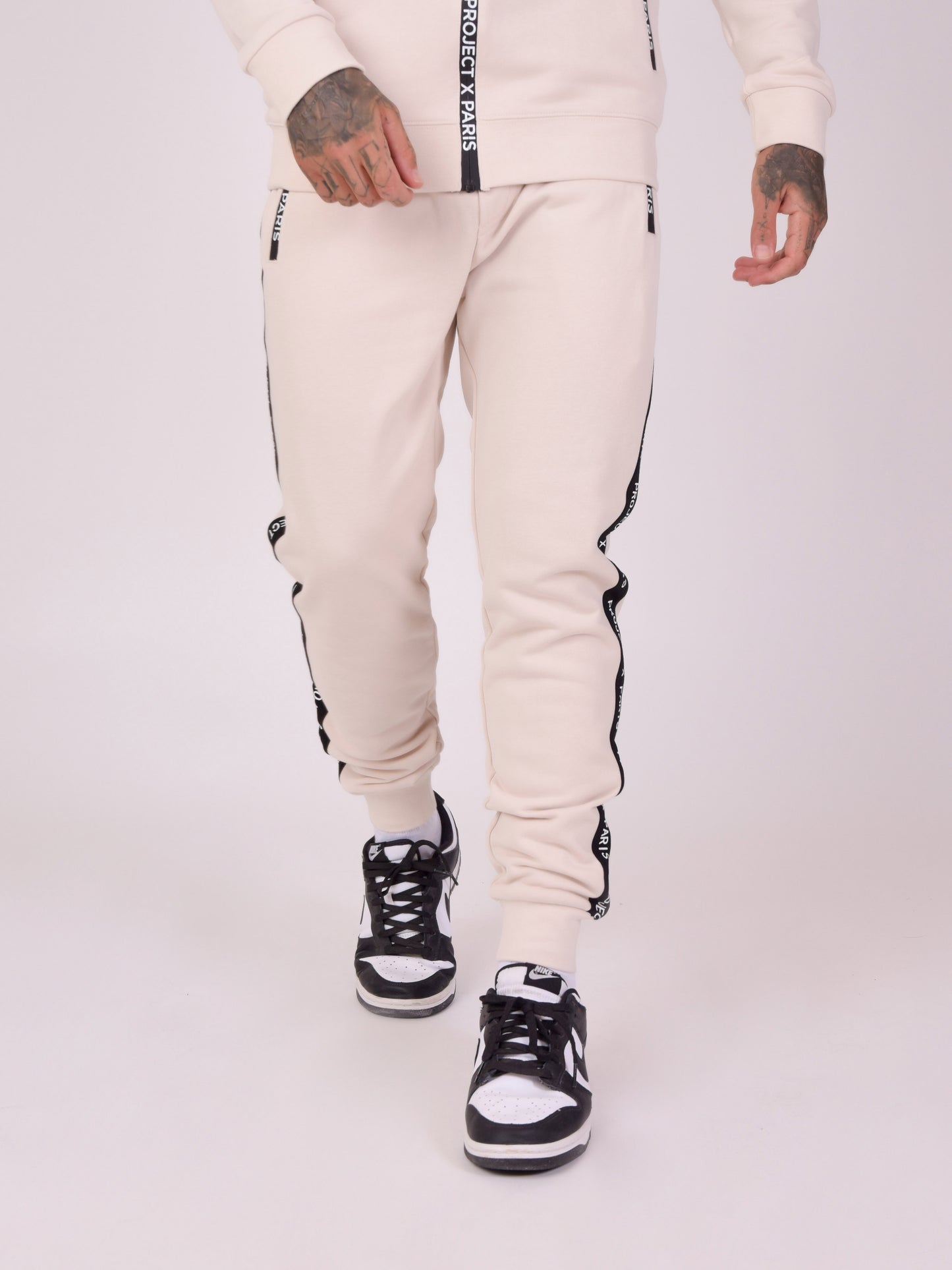bas-de-jogging-basic-zip-logo-2040064-ivoire-modelshot