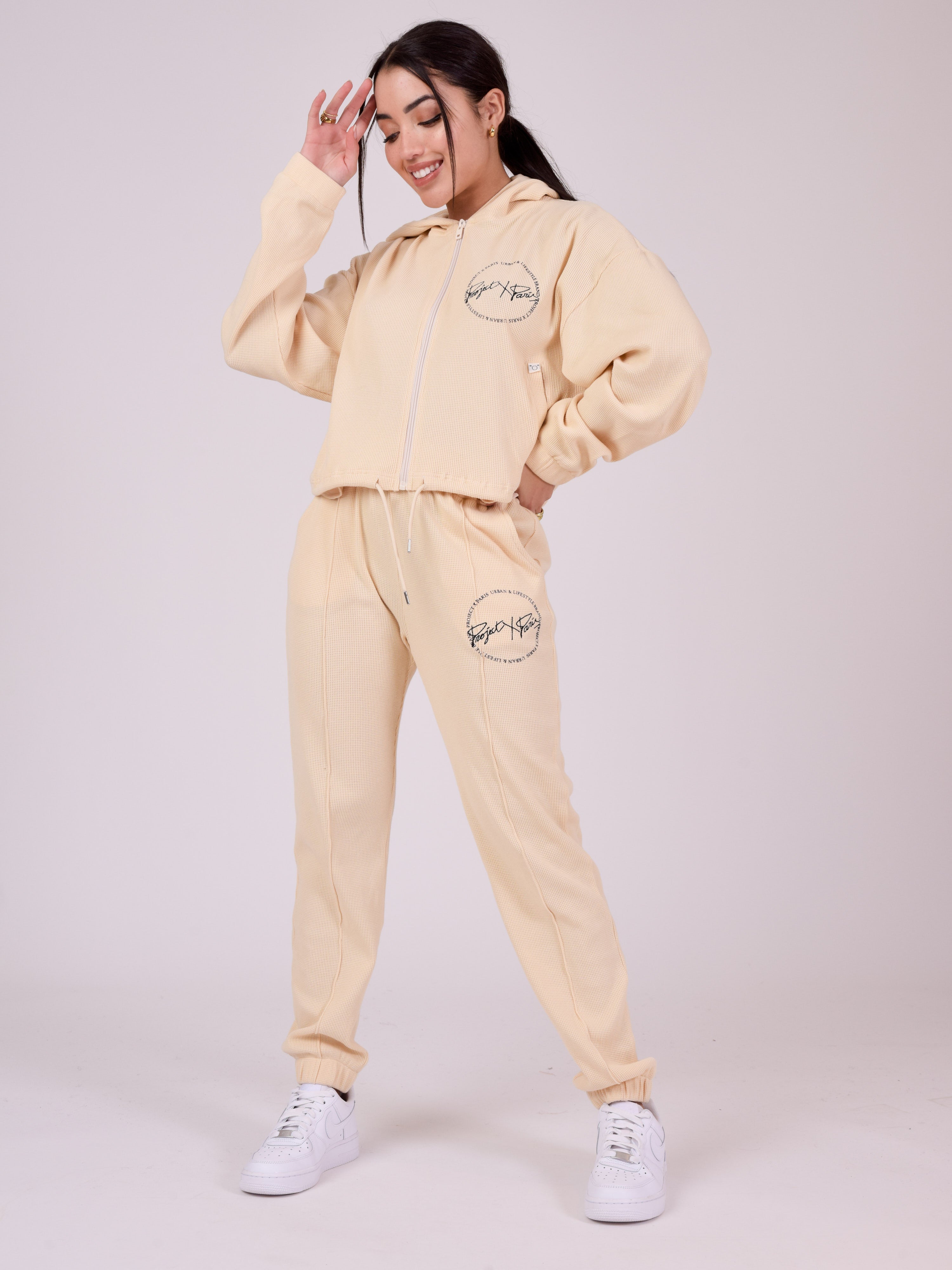 Pantaloni de trening cu efect de fagure-1