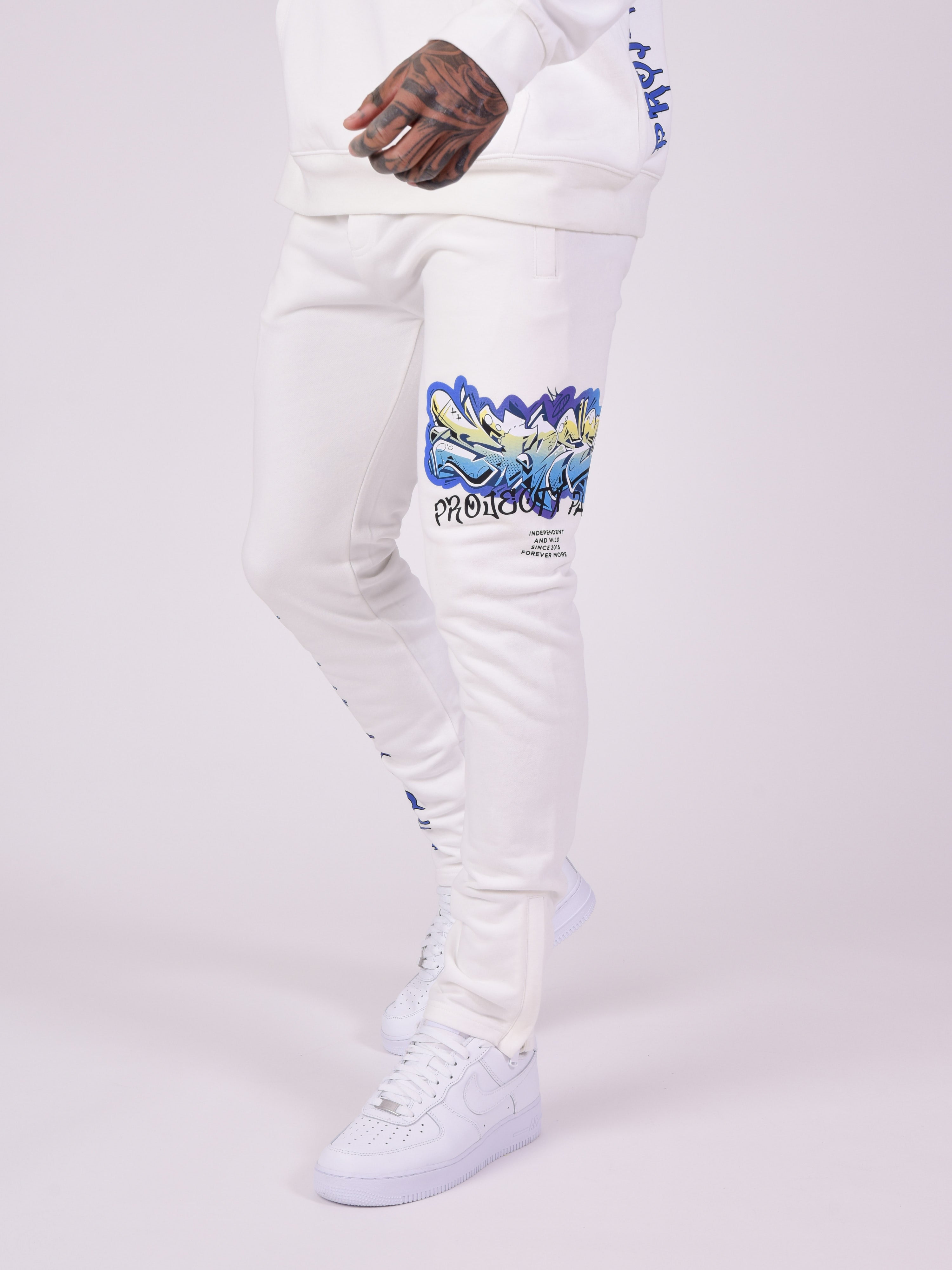 Streetwear-Jogginghose mit Street-Art-Print-1