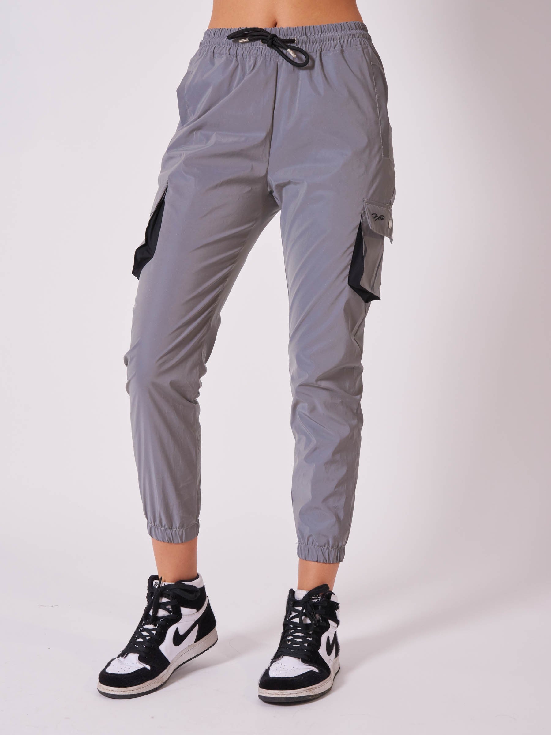 bas-de-jogging-poches-oversize-reflechissant