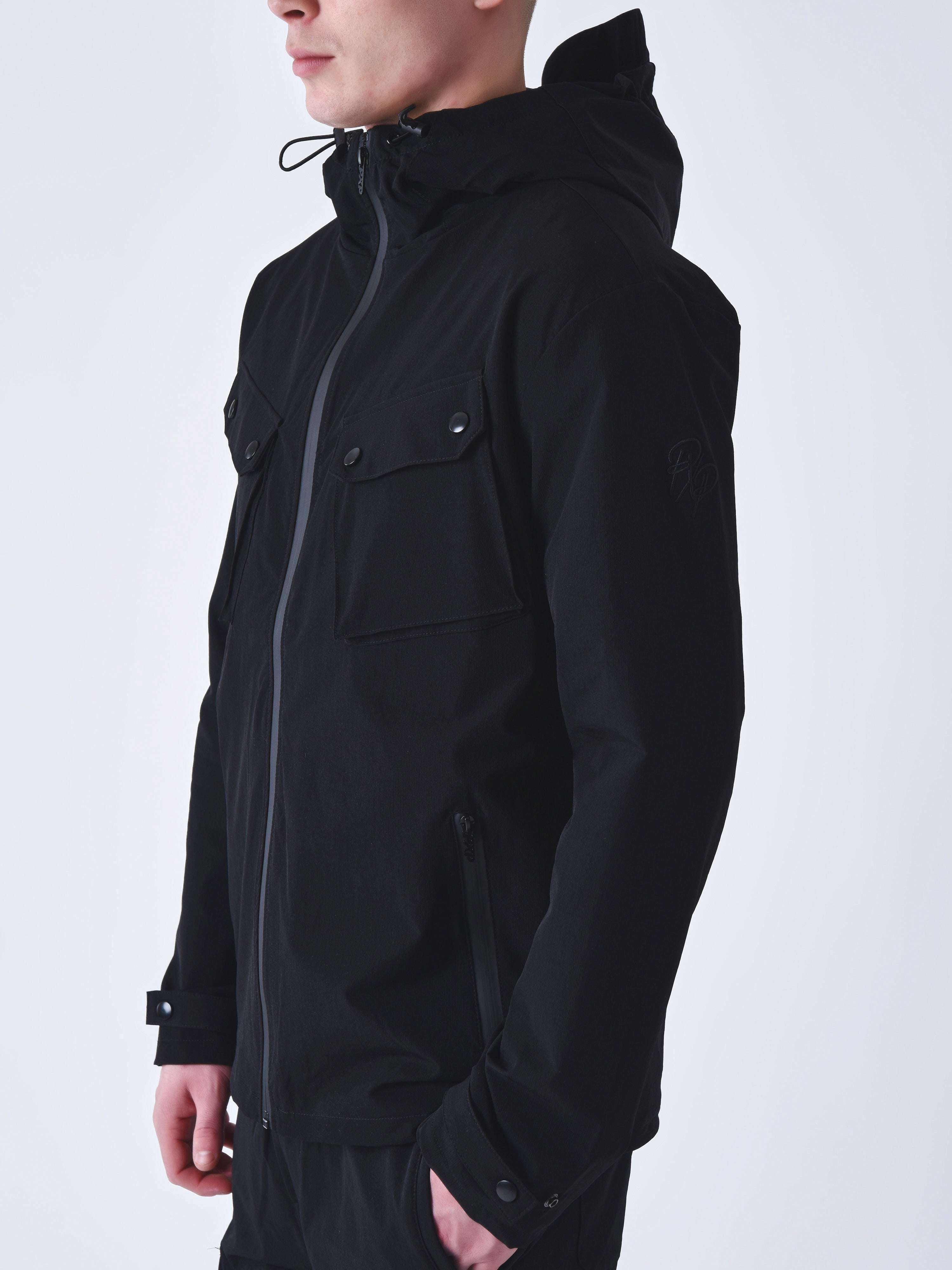 blouson-techwear-contraste-noir