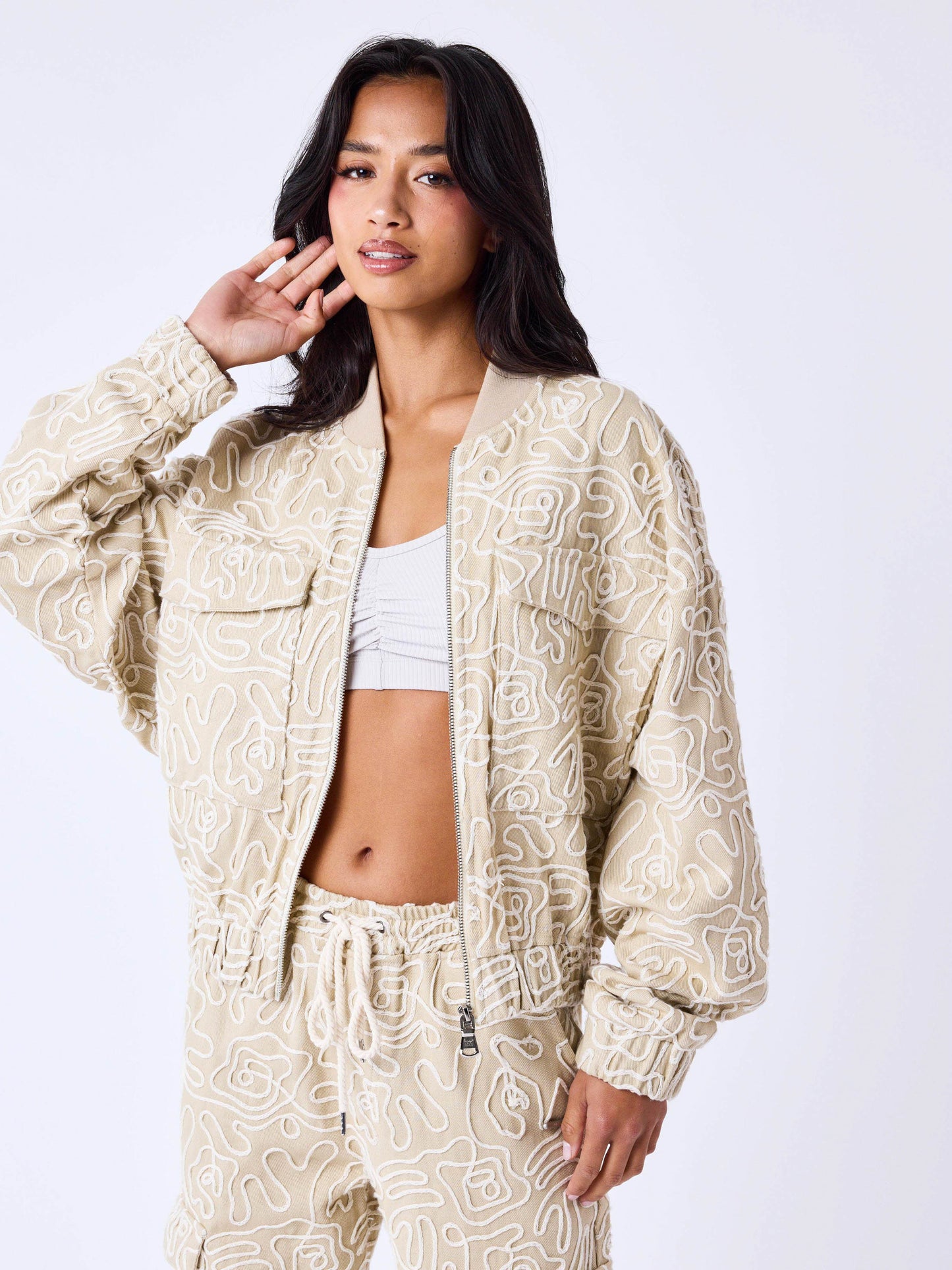 bomber-nazca-beige-modelshot
