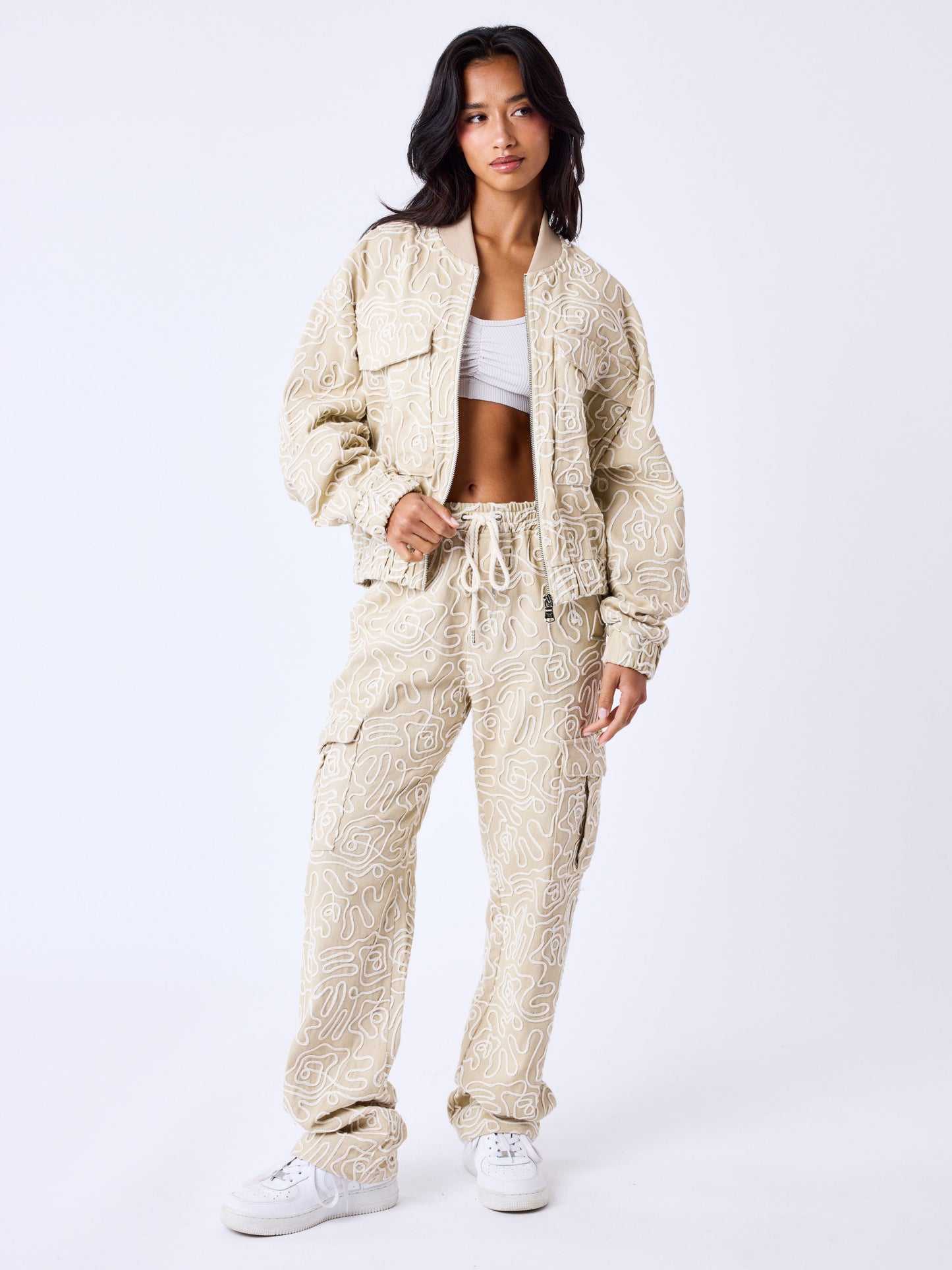 bomber-nazca-beige-modelshot