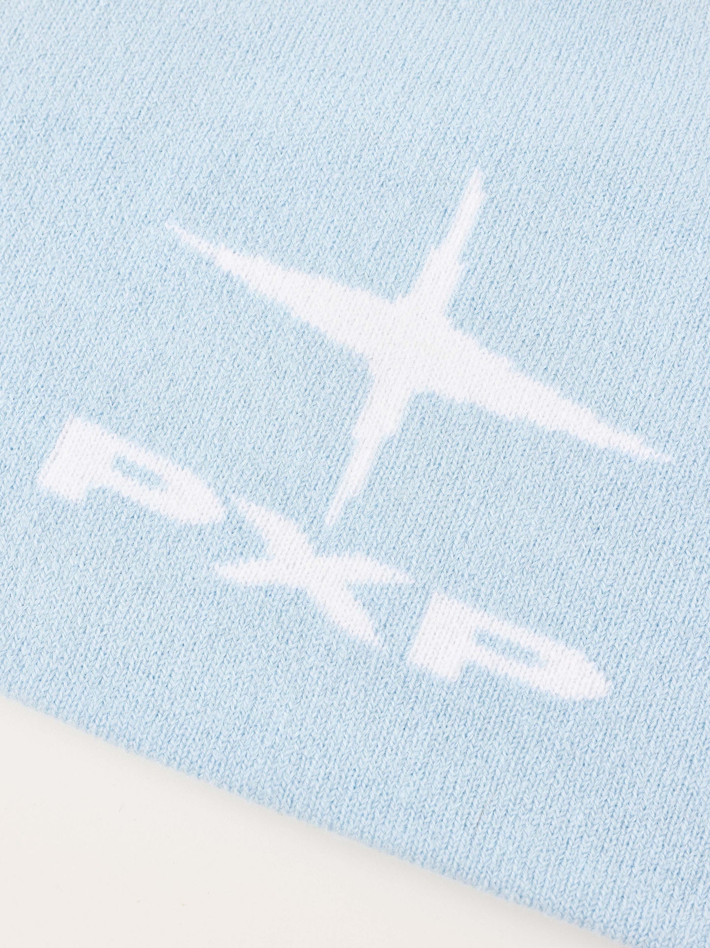 bonnet-polaris-cashmere-blue-detailshot