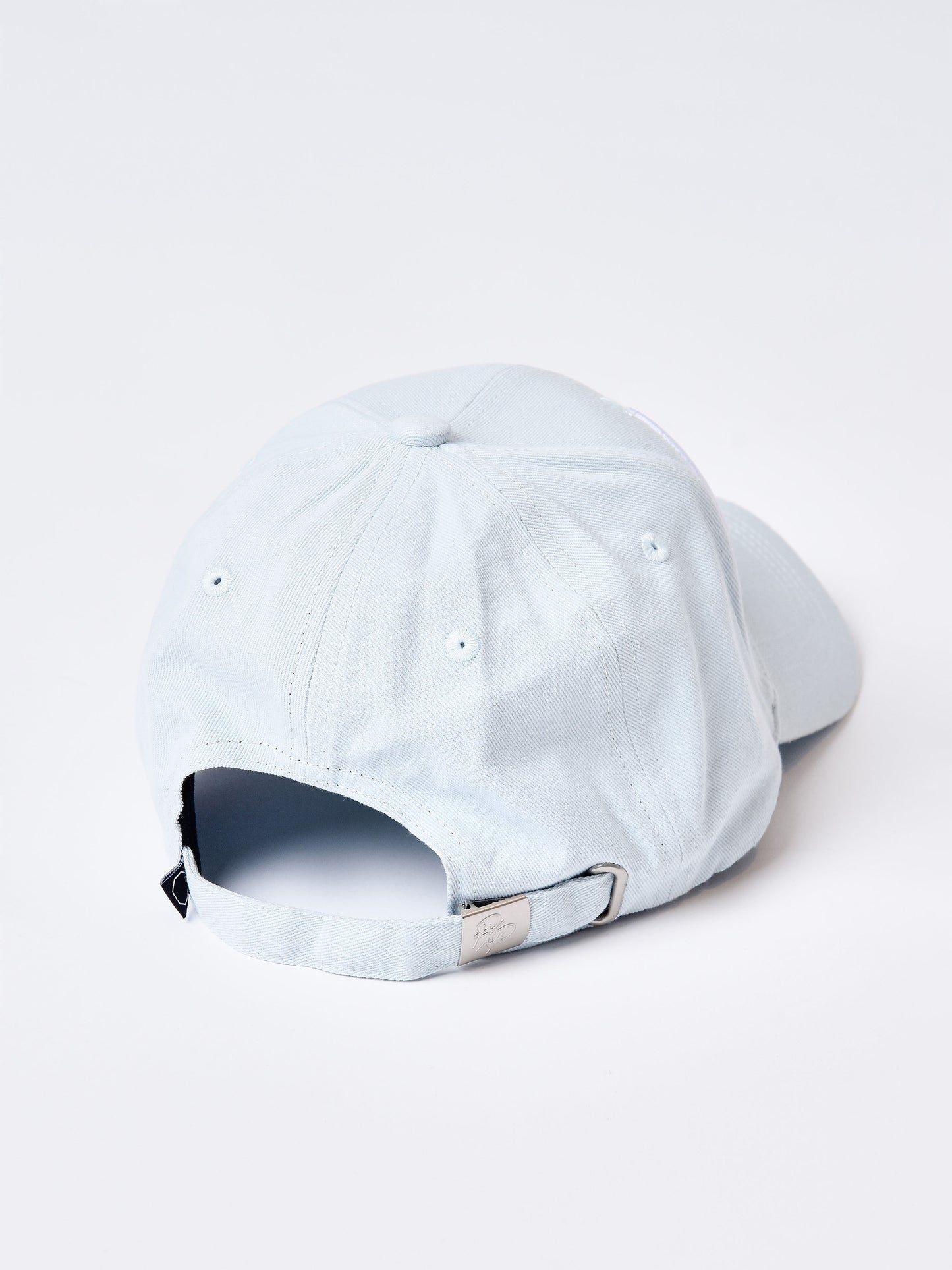 ca21017-ice-blue