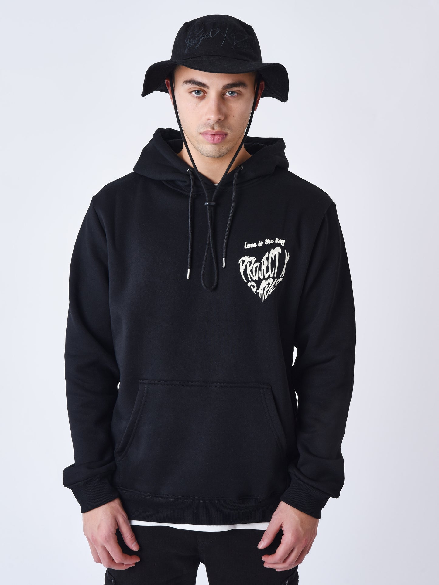 ca24031-noir