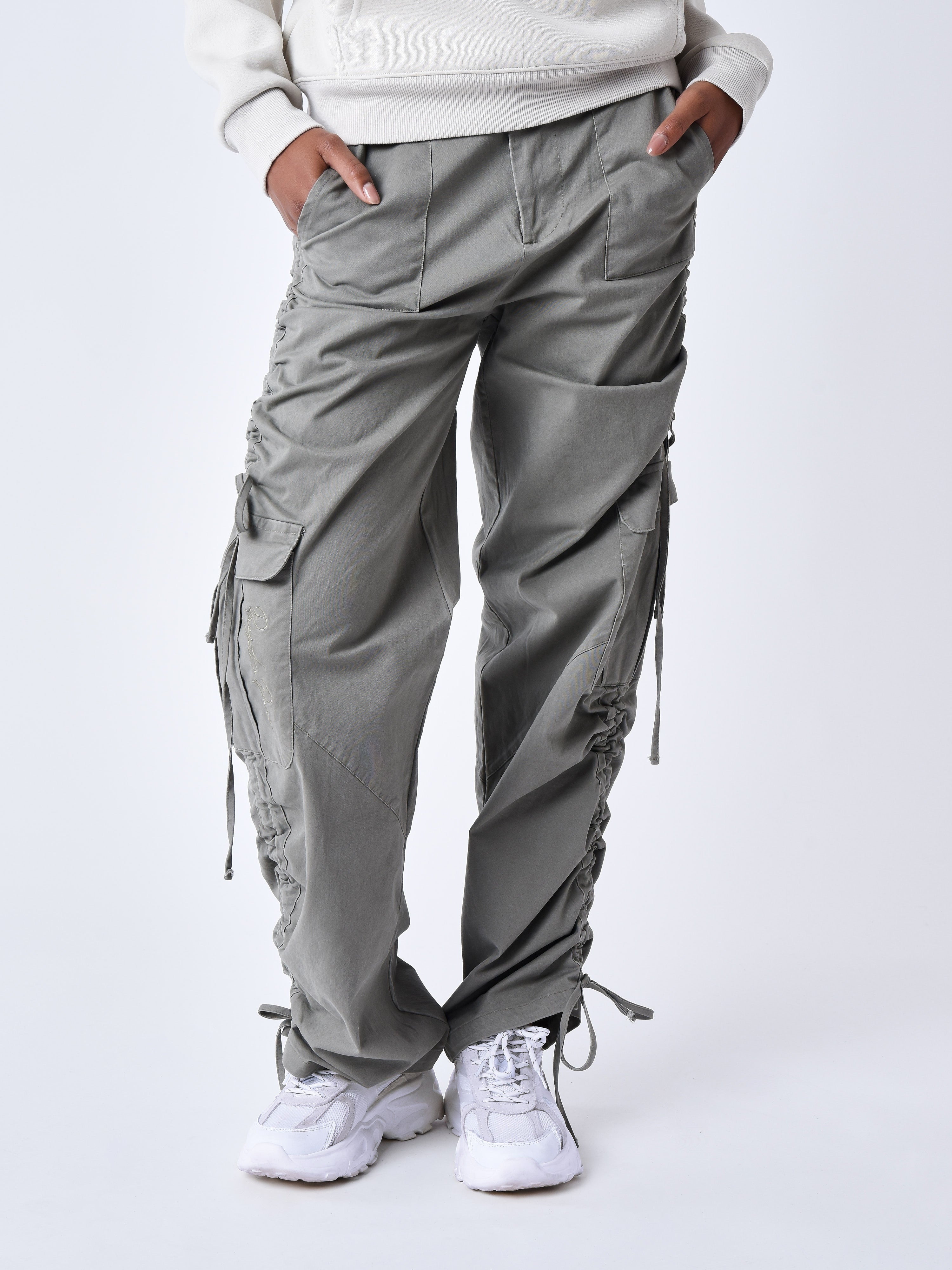 Cargo droit-modelshot