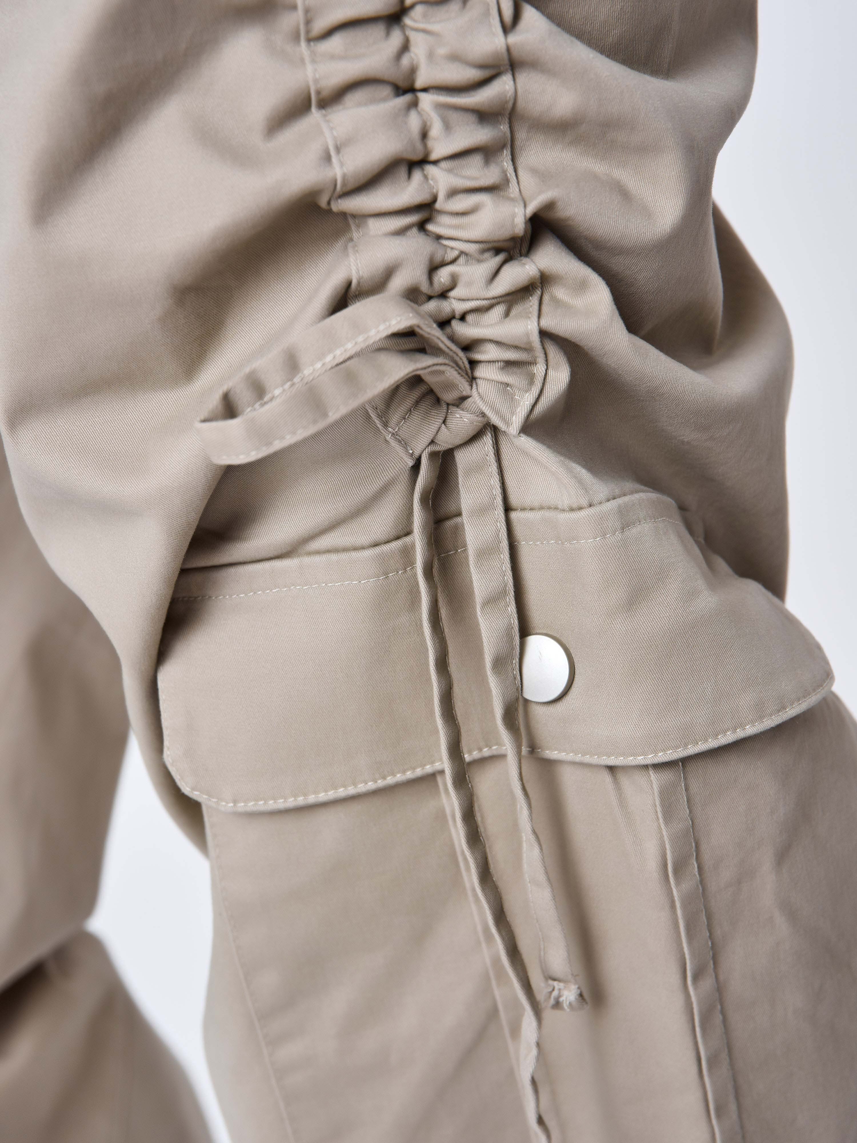 Cargo droit-detailshot