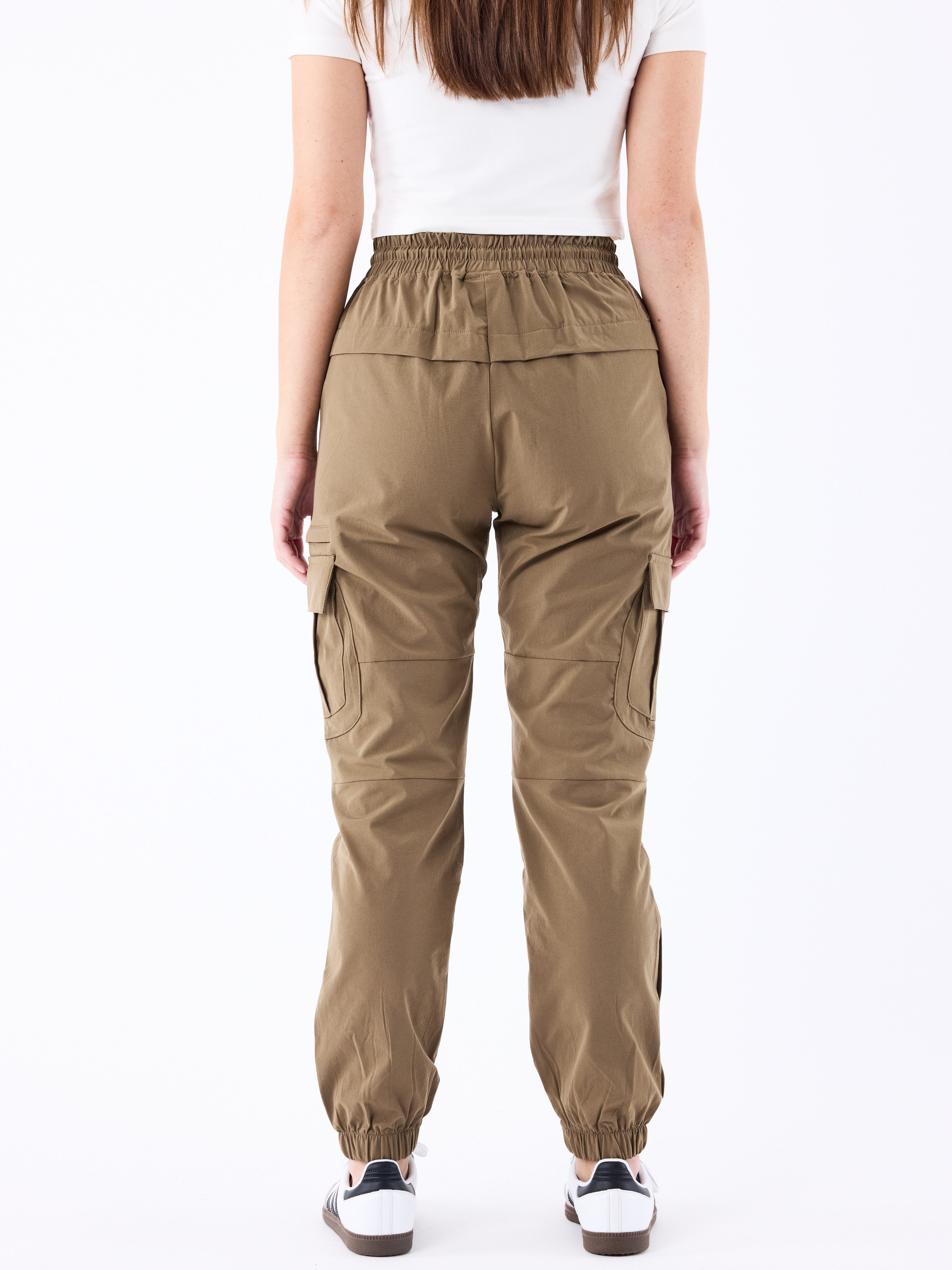 cargo-en-matiere-technique-5102-olive-fonce