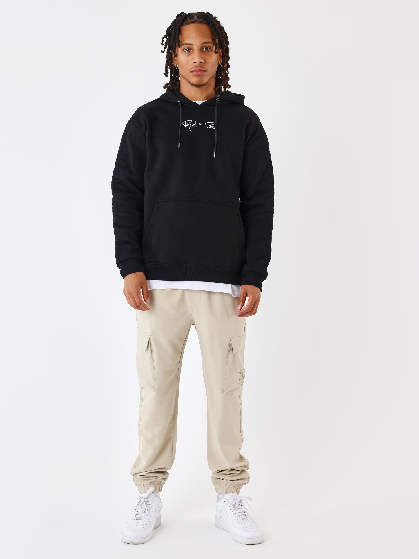 cargo-en-matiere-technique-beige