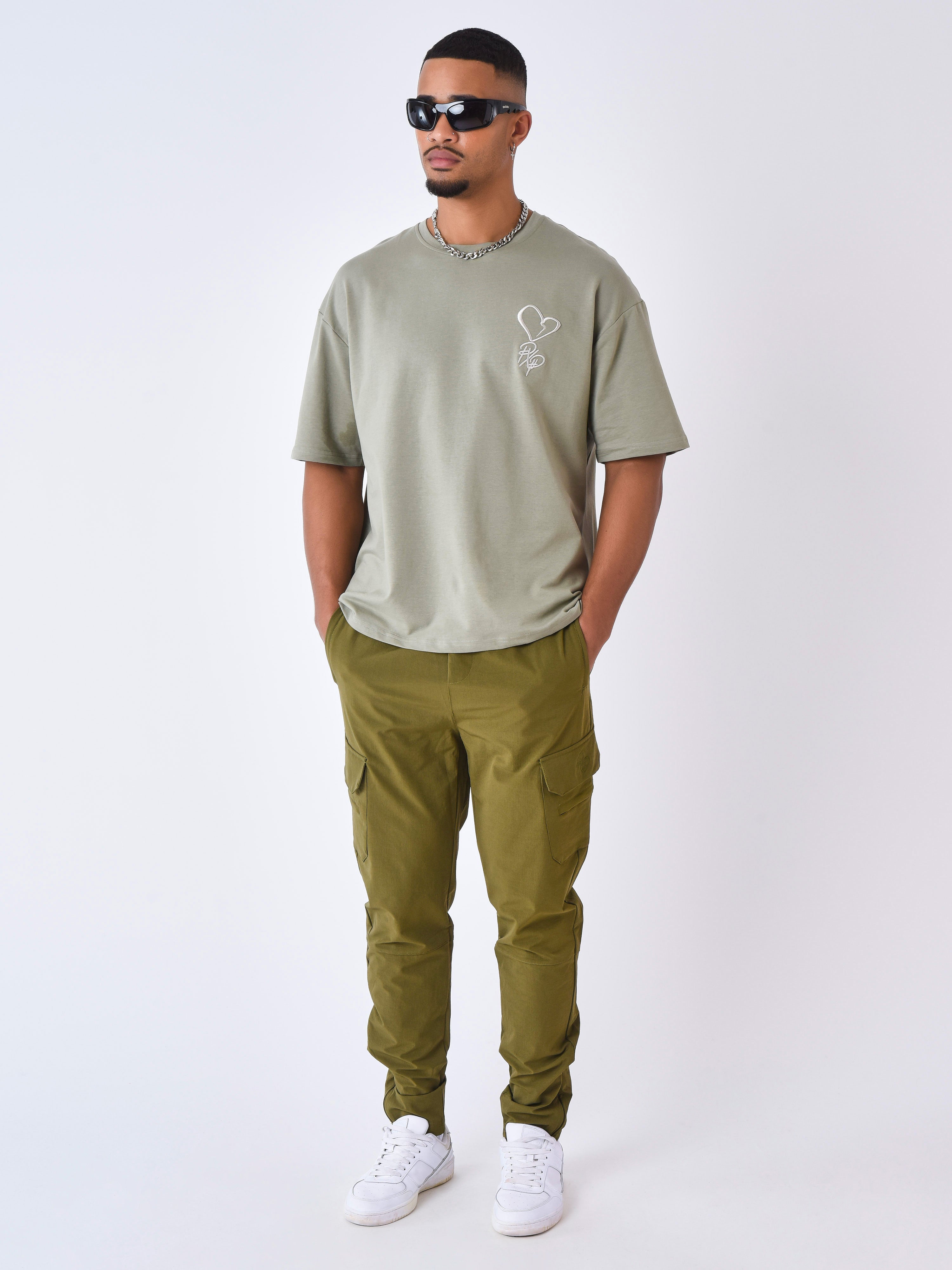 cargo-multi-poches-technique-kaki-modelshot