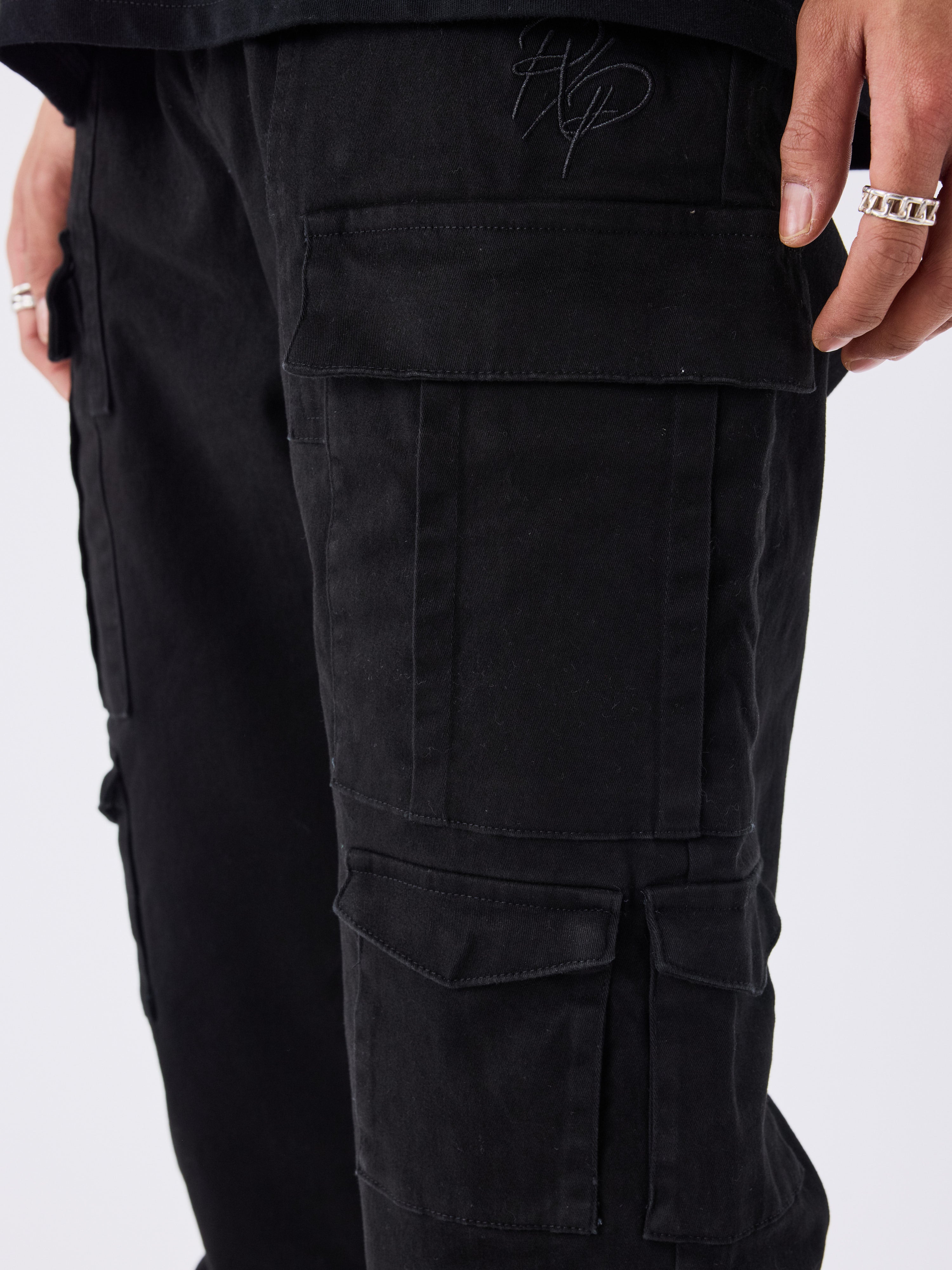 cargo-multipoches-noir