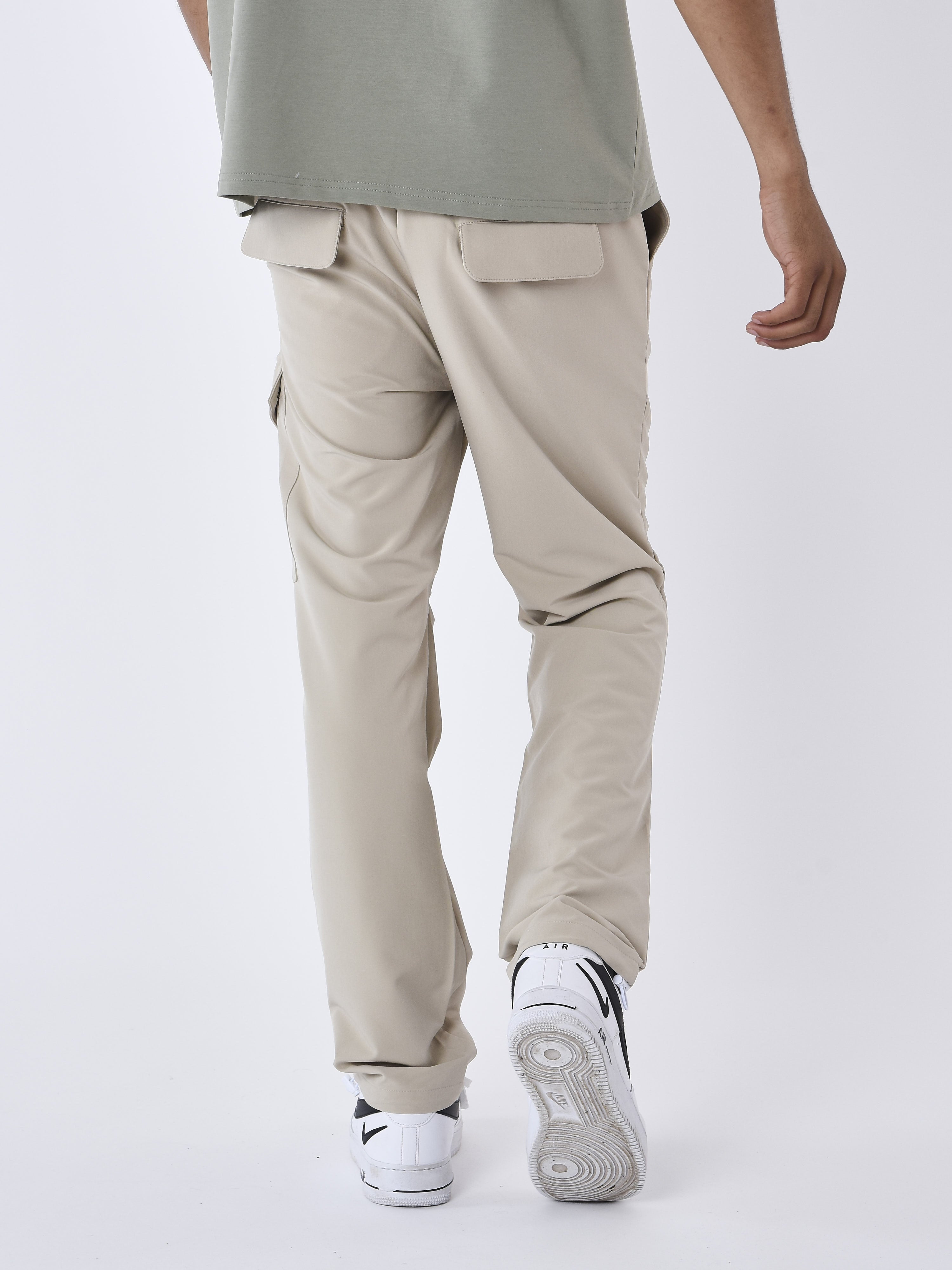Parachute Cargo with Asymmetric Flap Pocket-3