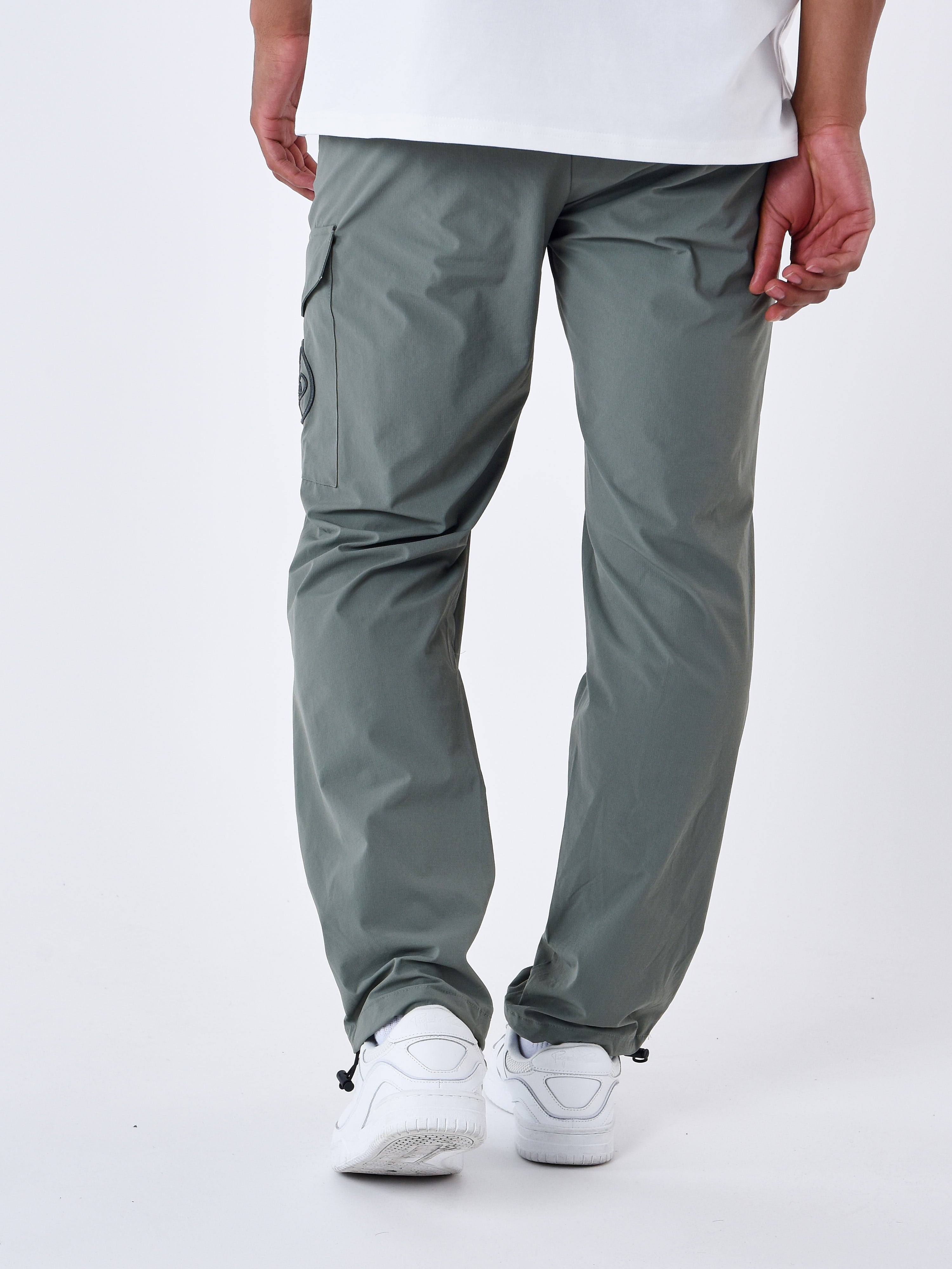 cargo-parachute-avec-poche-a-rabat-asymetrique-kaki