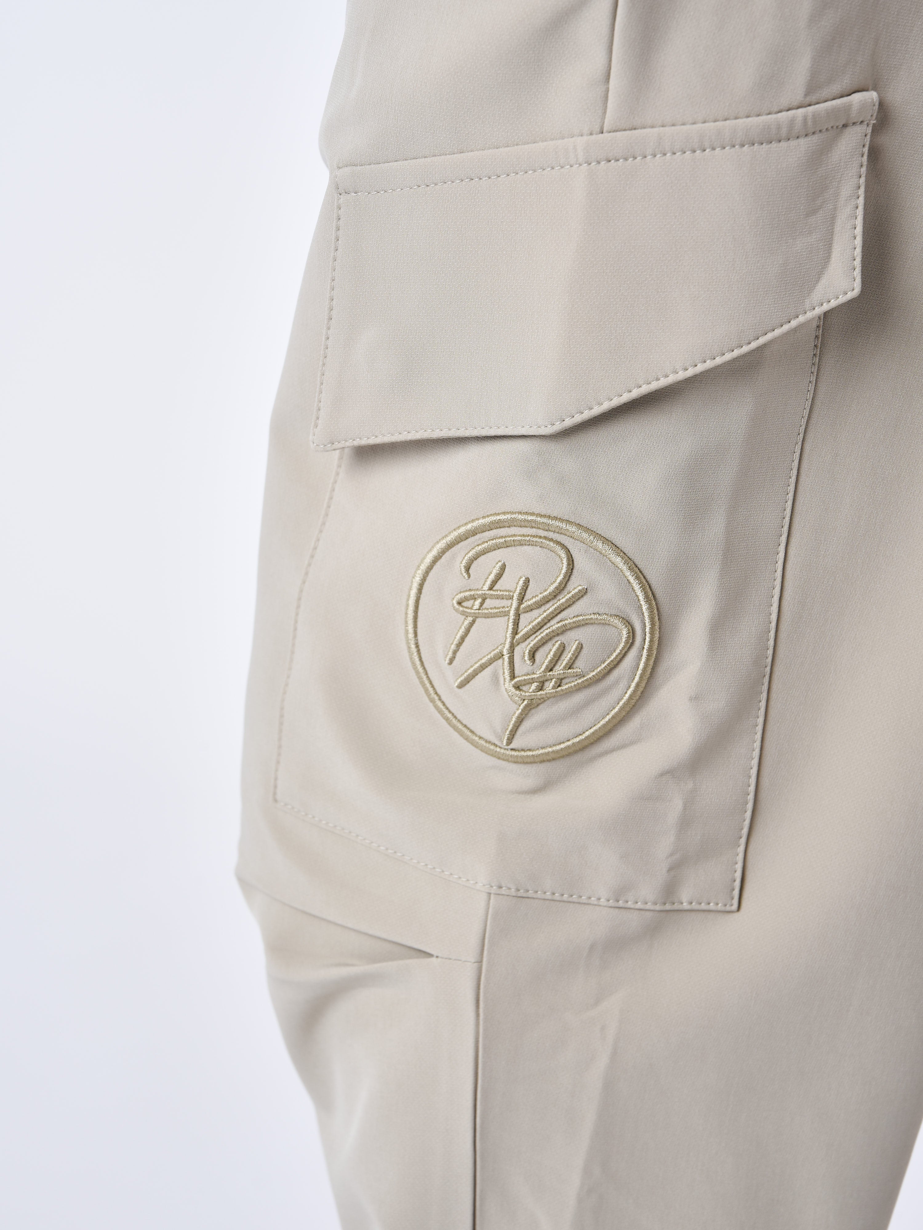 cargo-parachute-avec-poche-a-rabat-asymetrique-beige