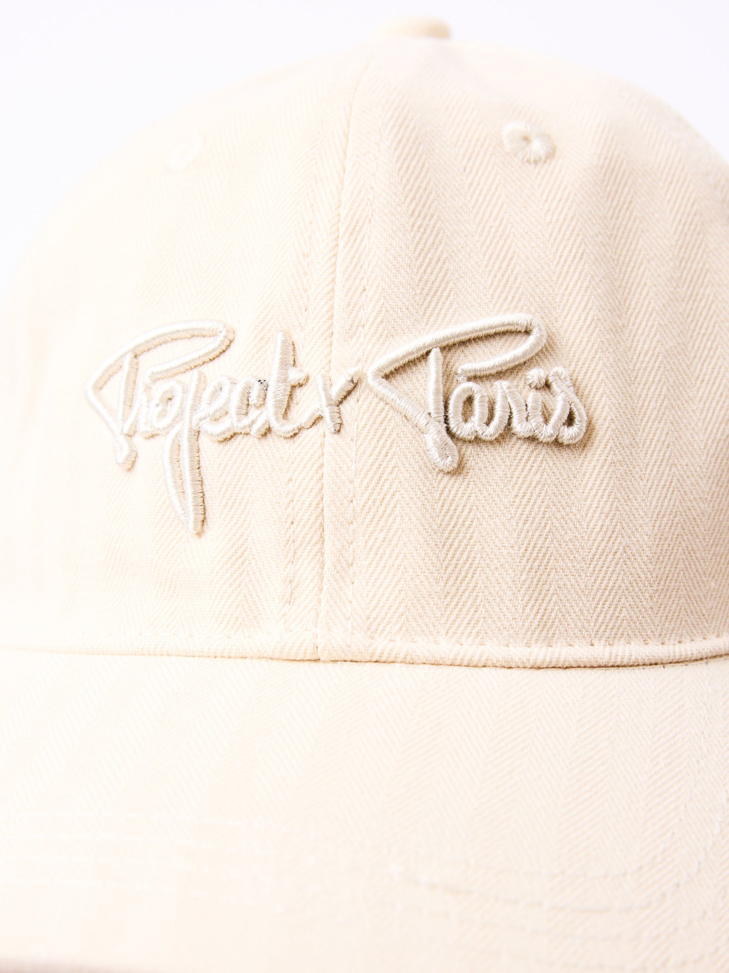 casquette-a-cordon-craie