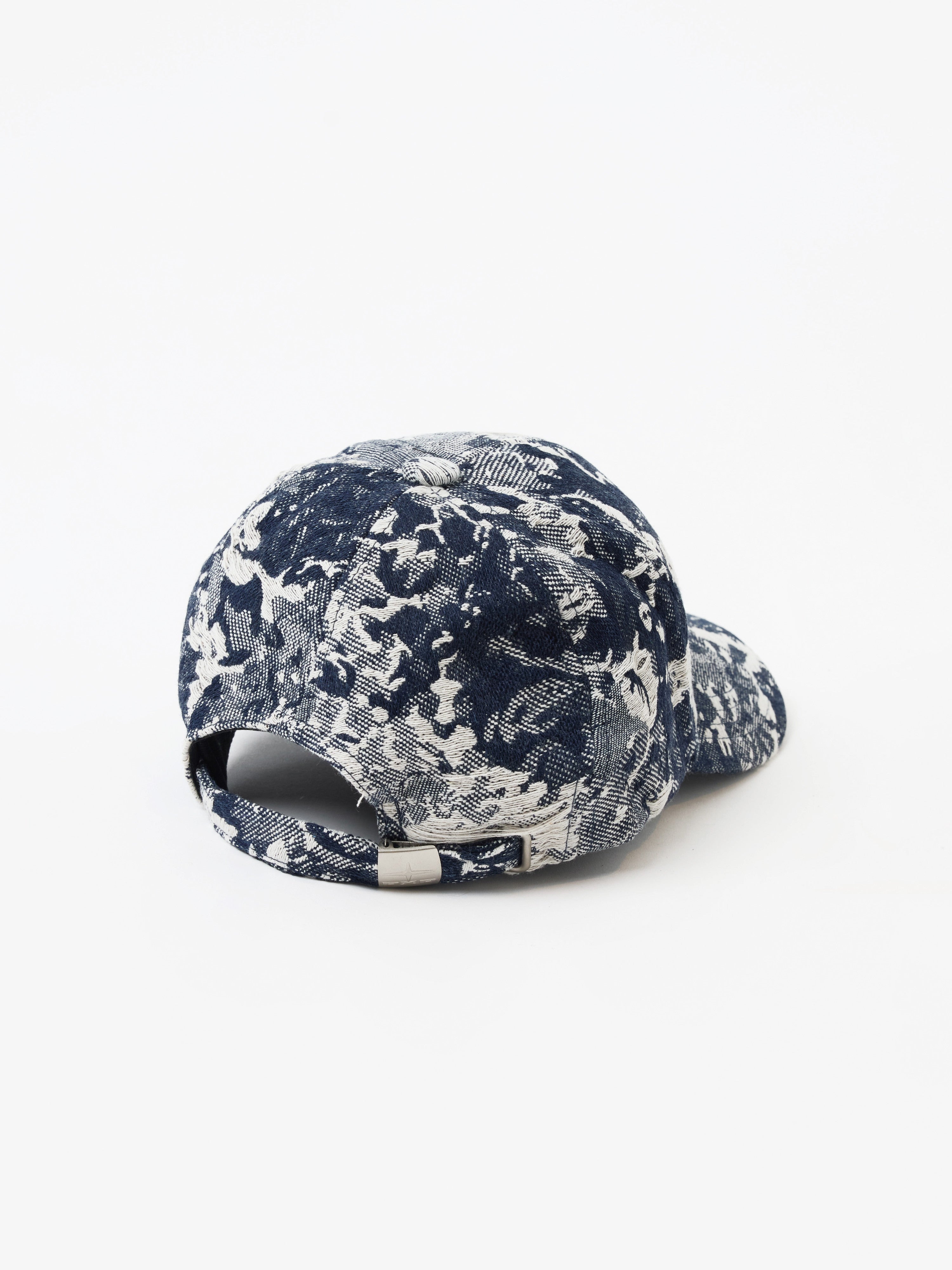 Abstract pattern cap-2