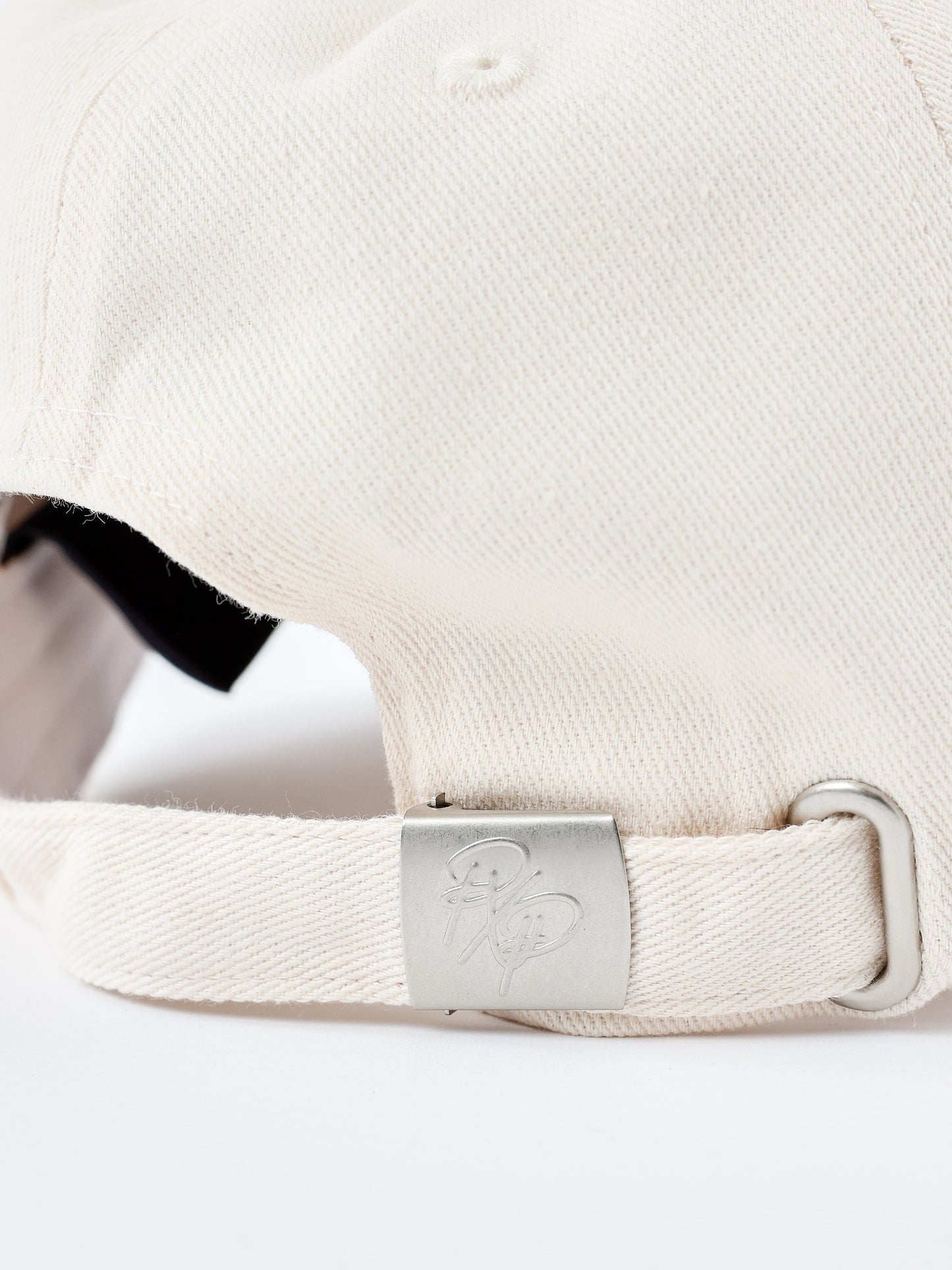 casquette-bicolore-member-s-club-noir-detailshot