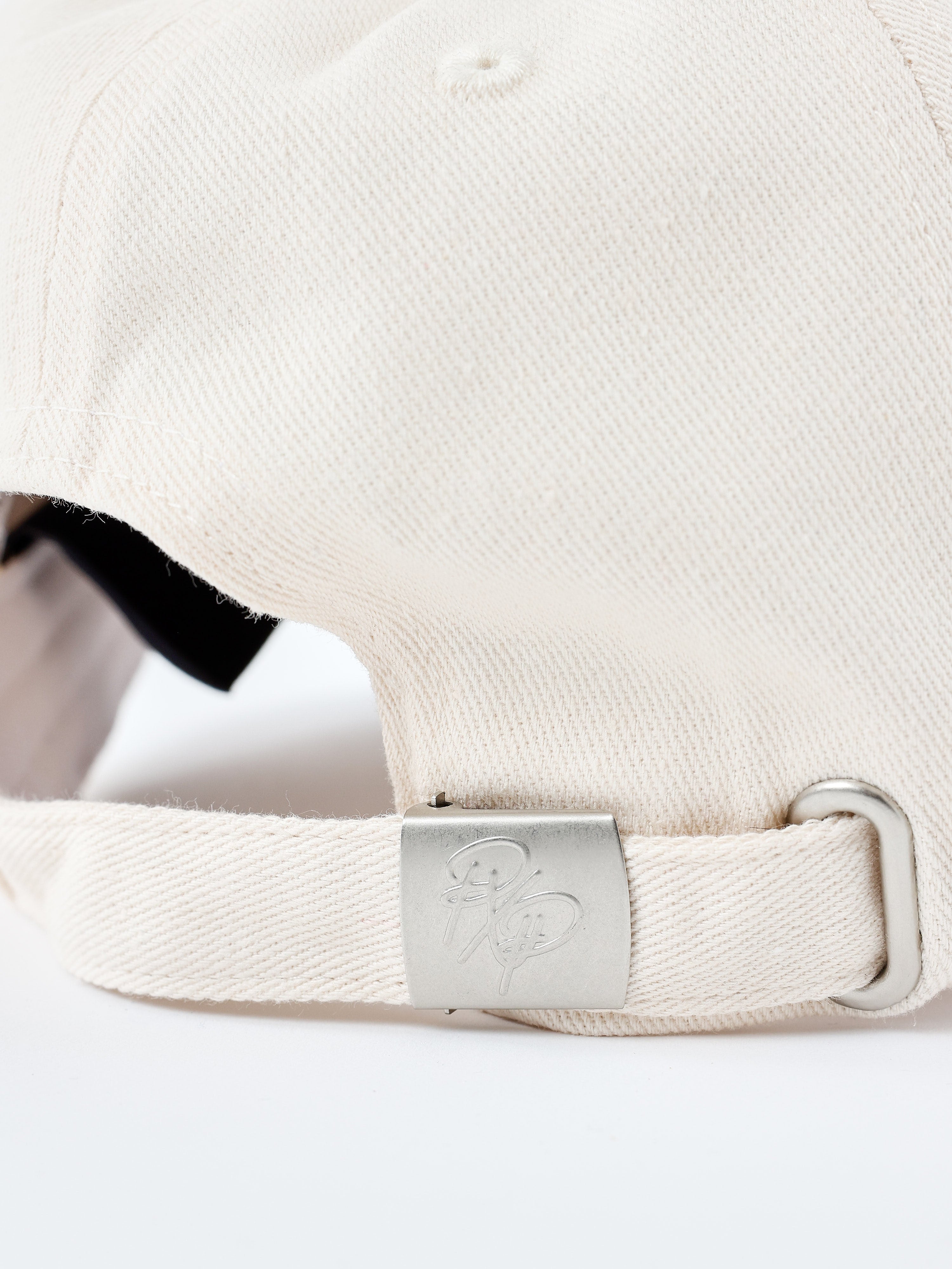 casquette-bicolore-member-s-club-noir-detailshot